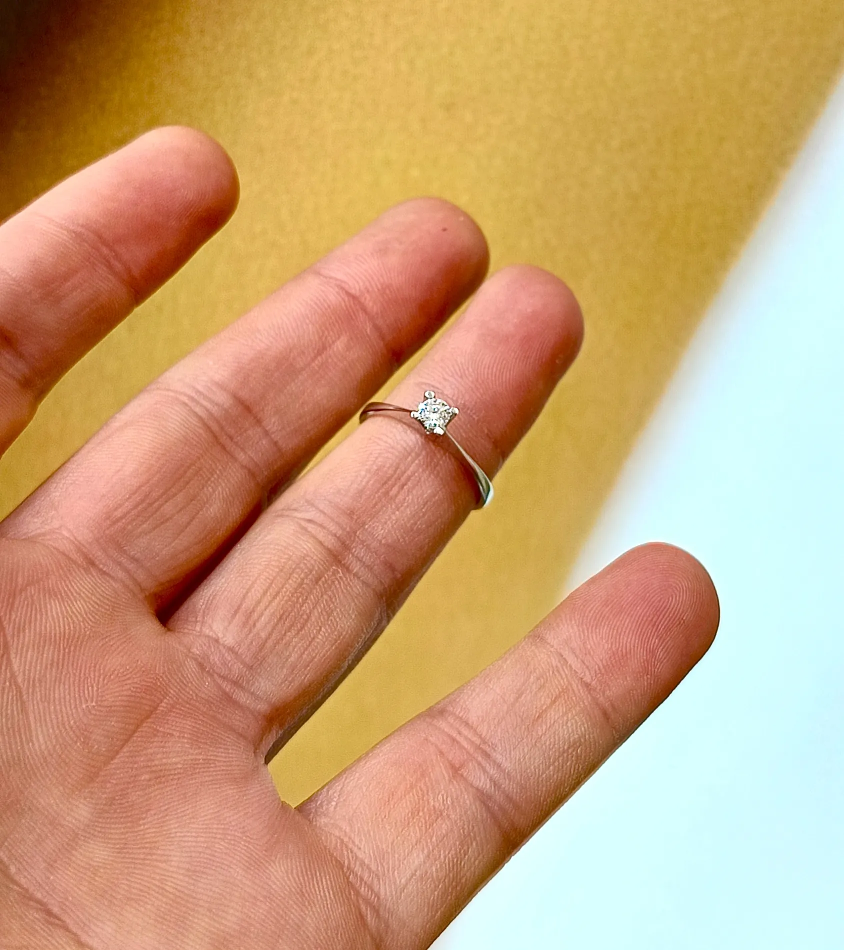 Pırlanta Tektaş Yüzük