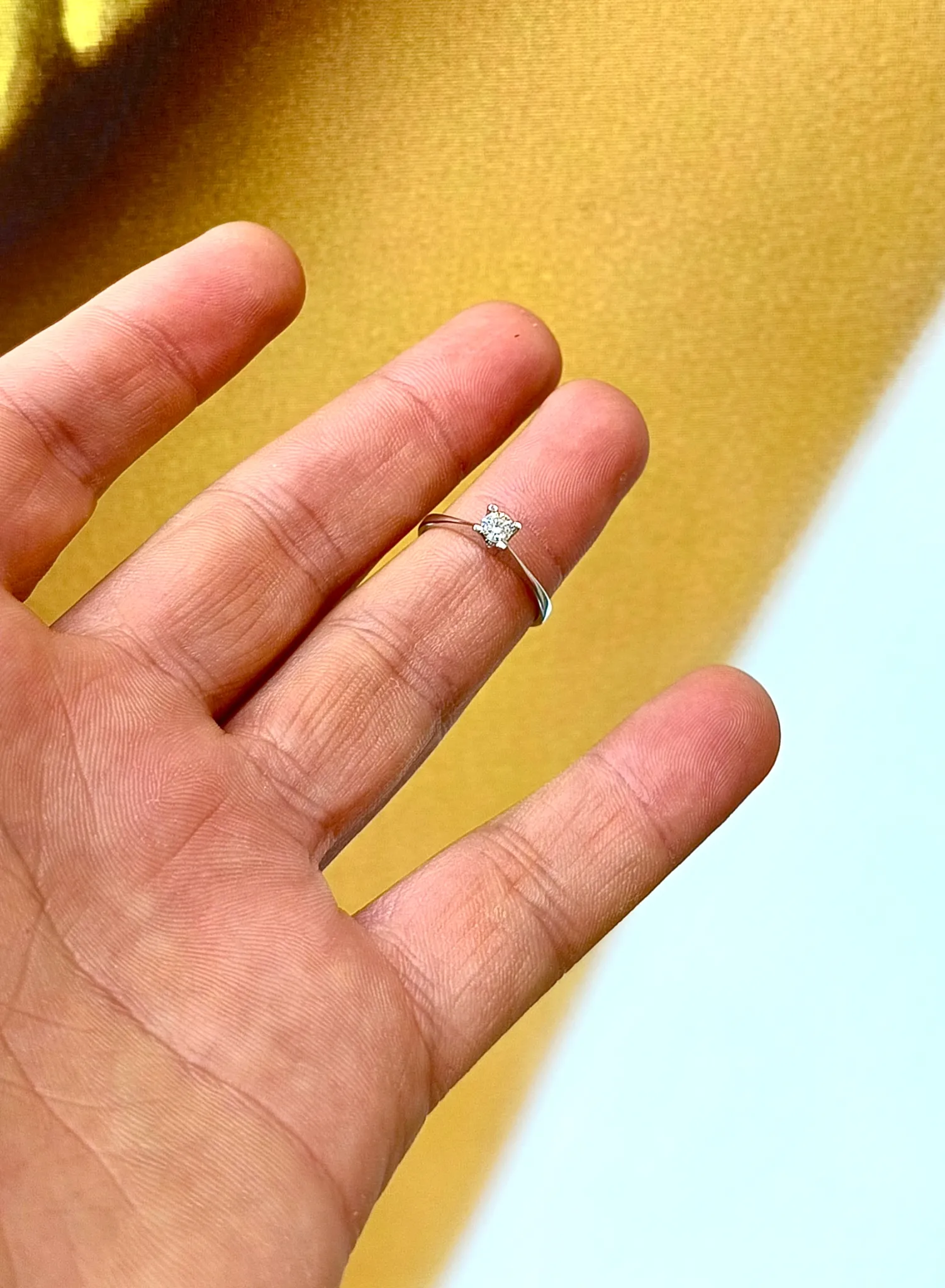 Pırlanta Tektaş Yüzük