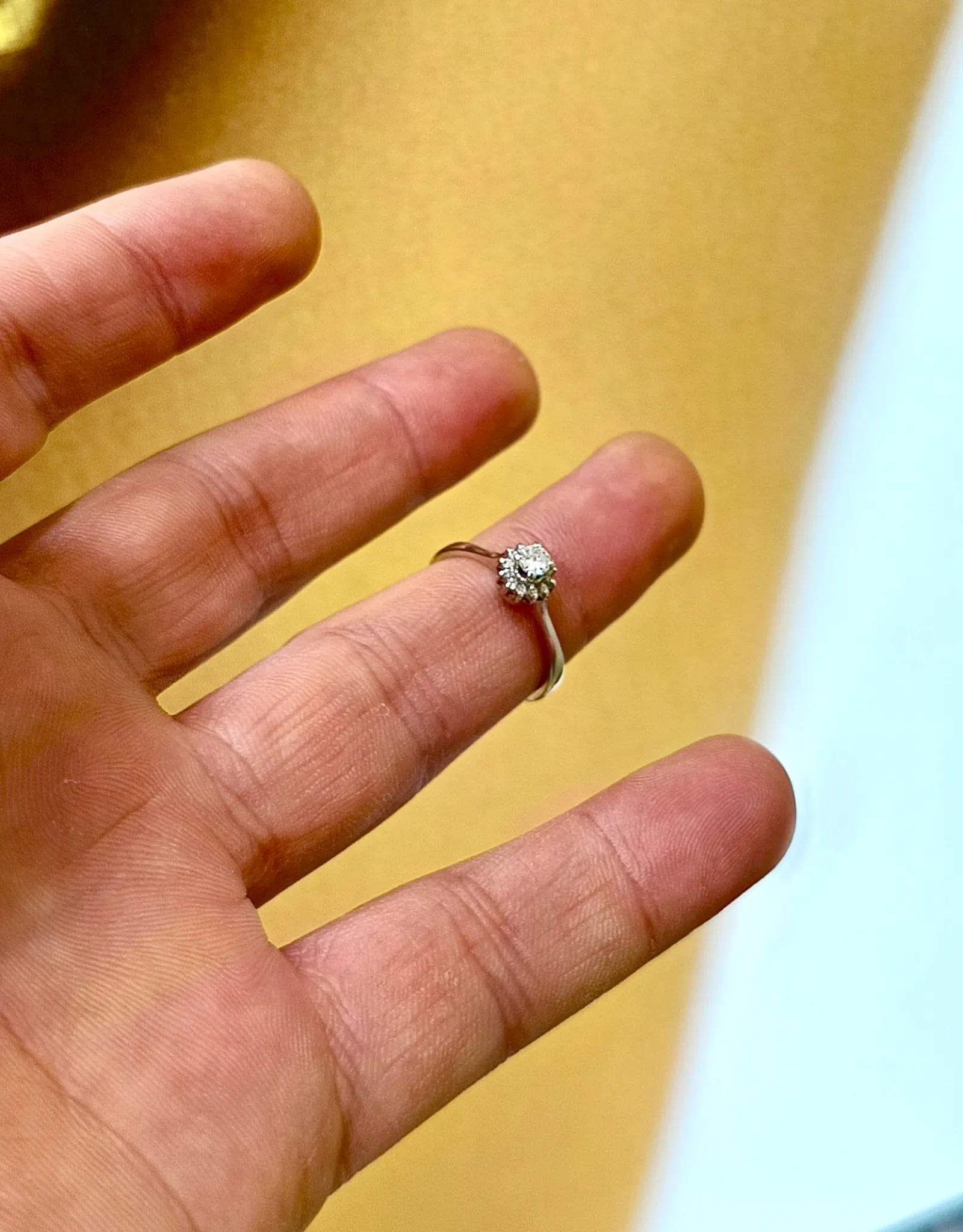 Pırlanta Tektaş Yüzük