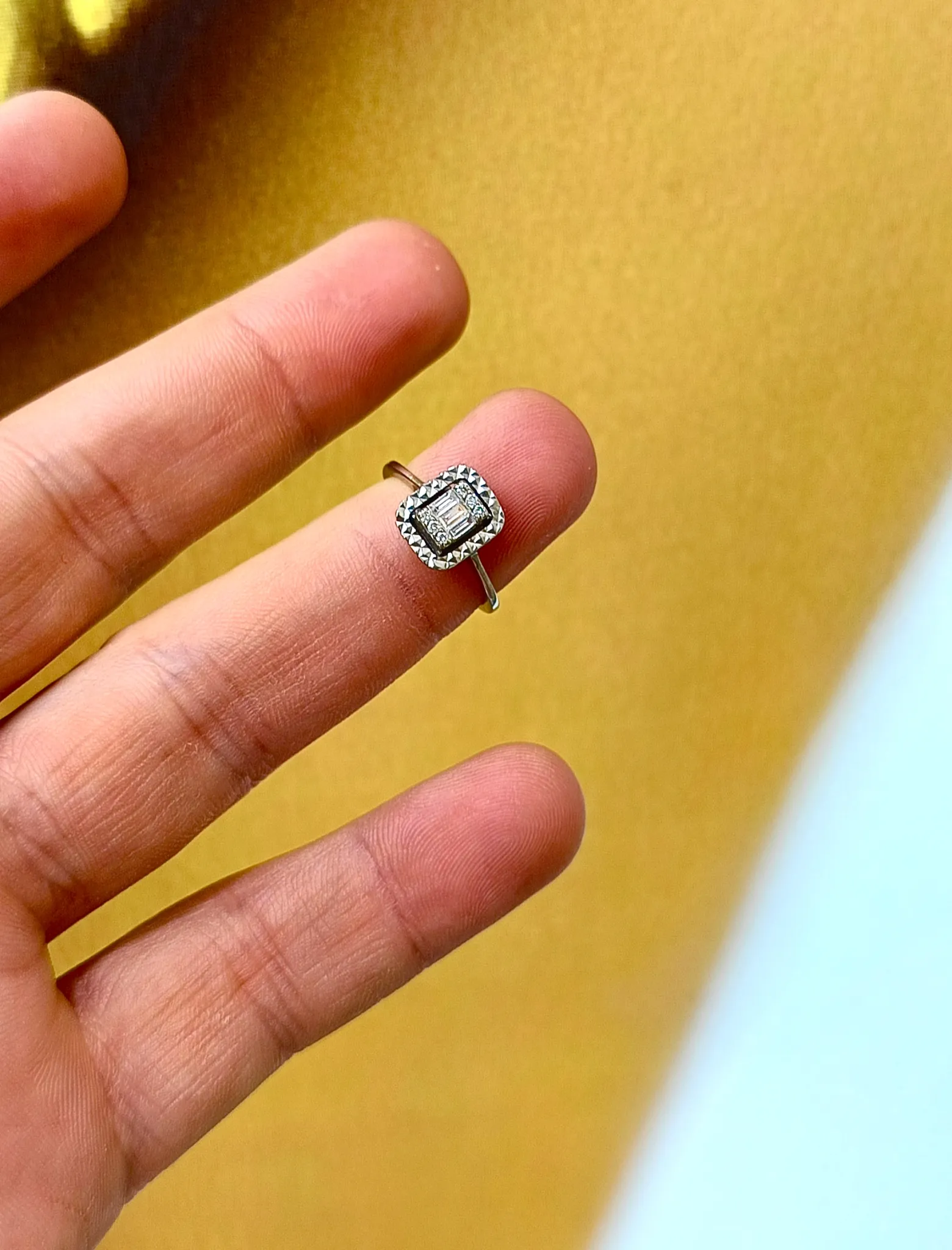 Pırlanta Baget Model Yüzük