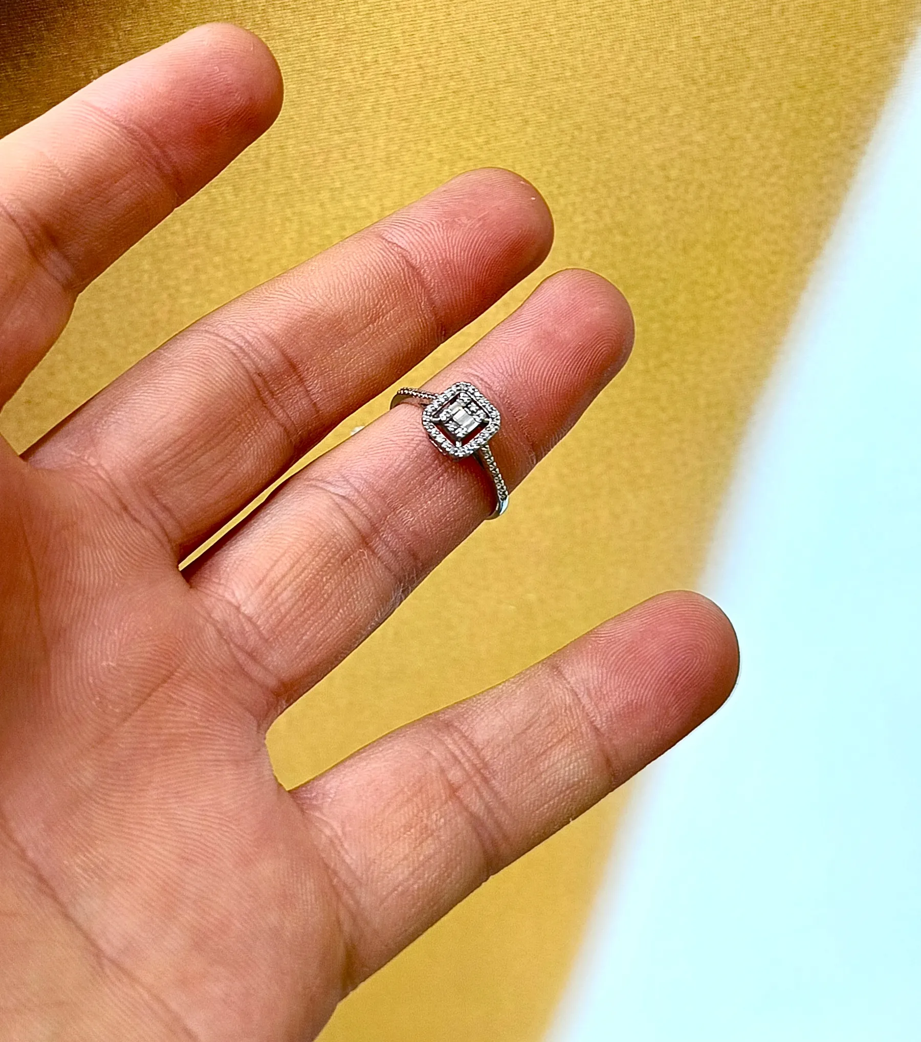 Atasay Marka Pırlanta Baget Model Yüzük