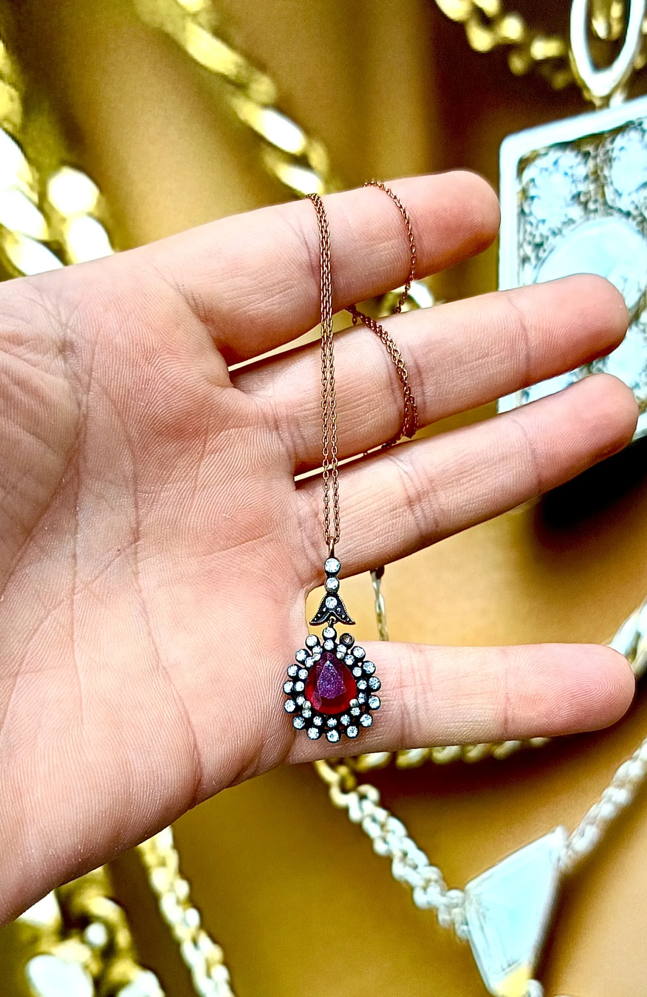 Antika Damla Yakut ve Elmas Taşlı Kolye