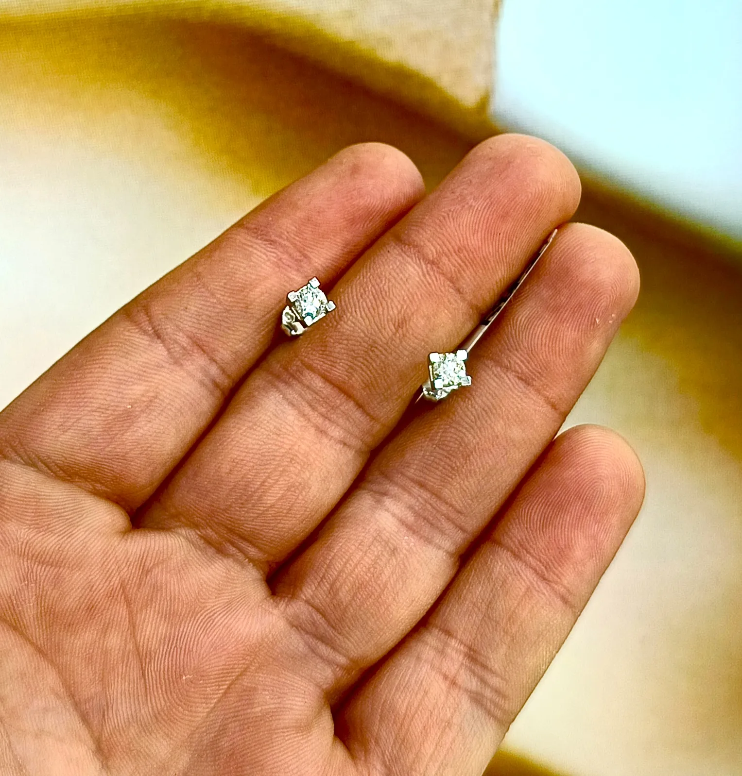 HDR Sertifikalı Pırlanta Tektaş Model Küpe