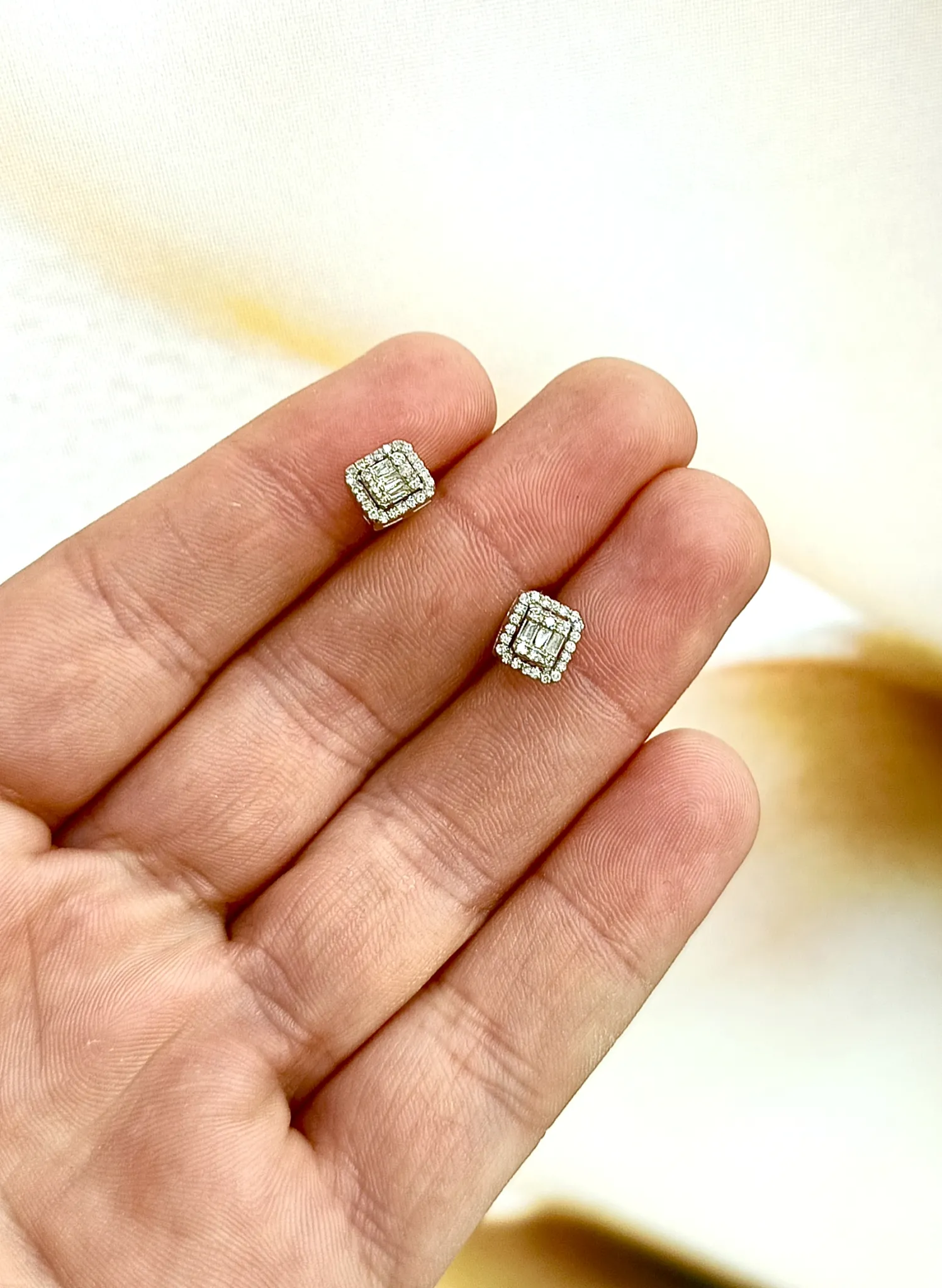 Baget Pırlanta Küpe