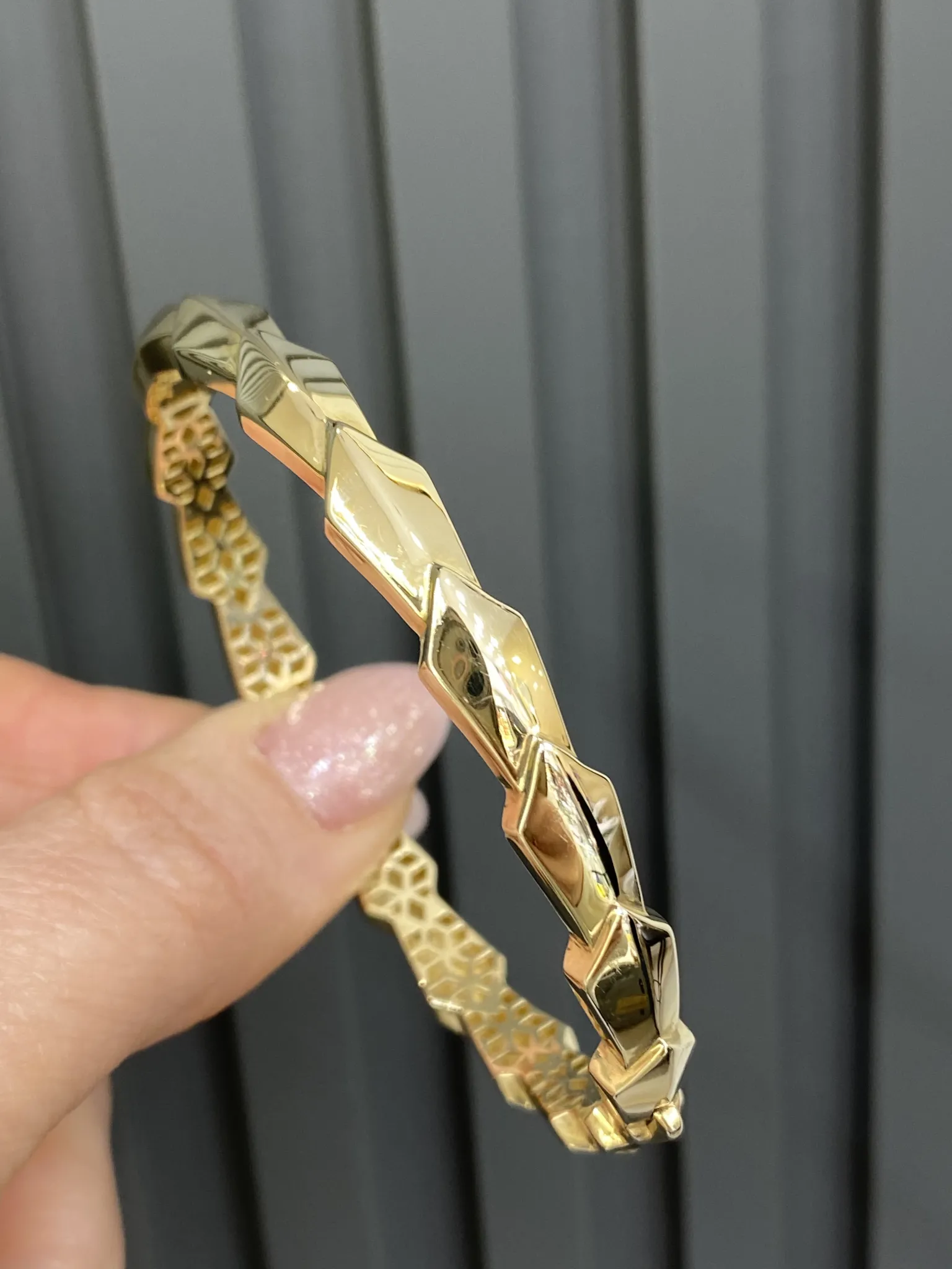 Favori Marka İtalyan Model Kelepçe 