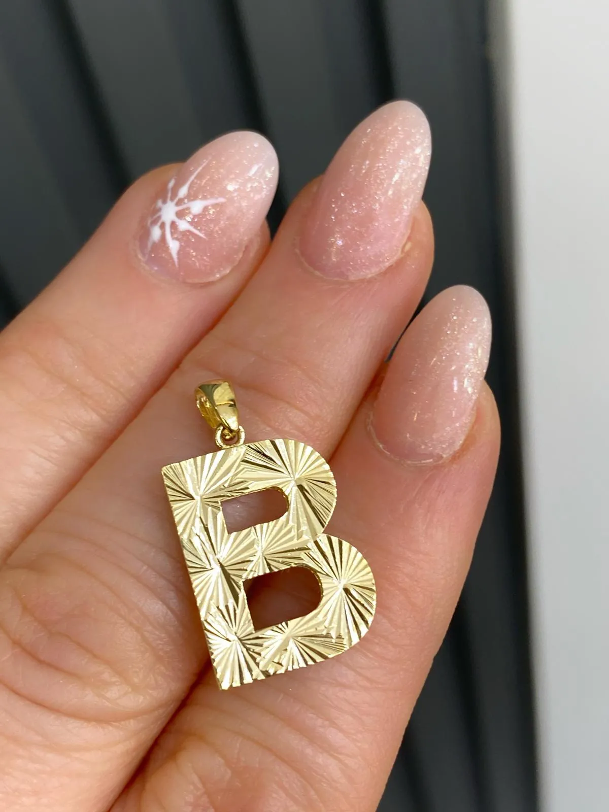 Favori Marka Harf Model Uç