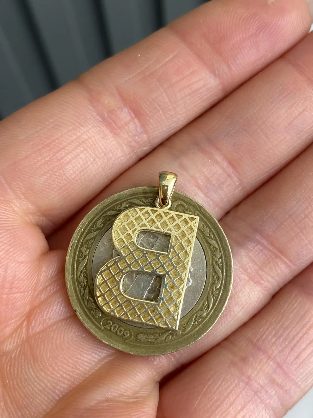 Favori Marka Harf Model Uç