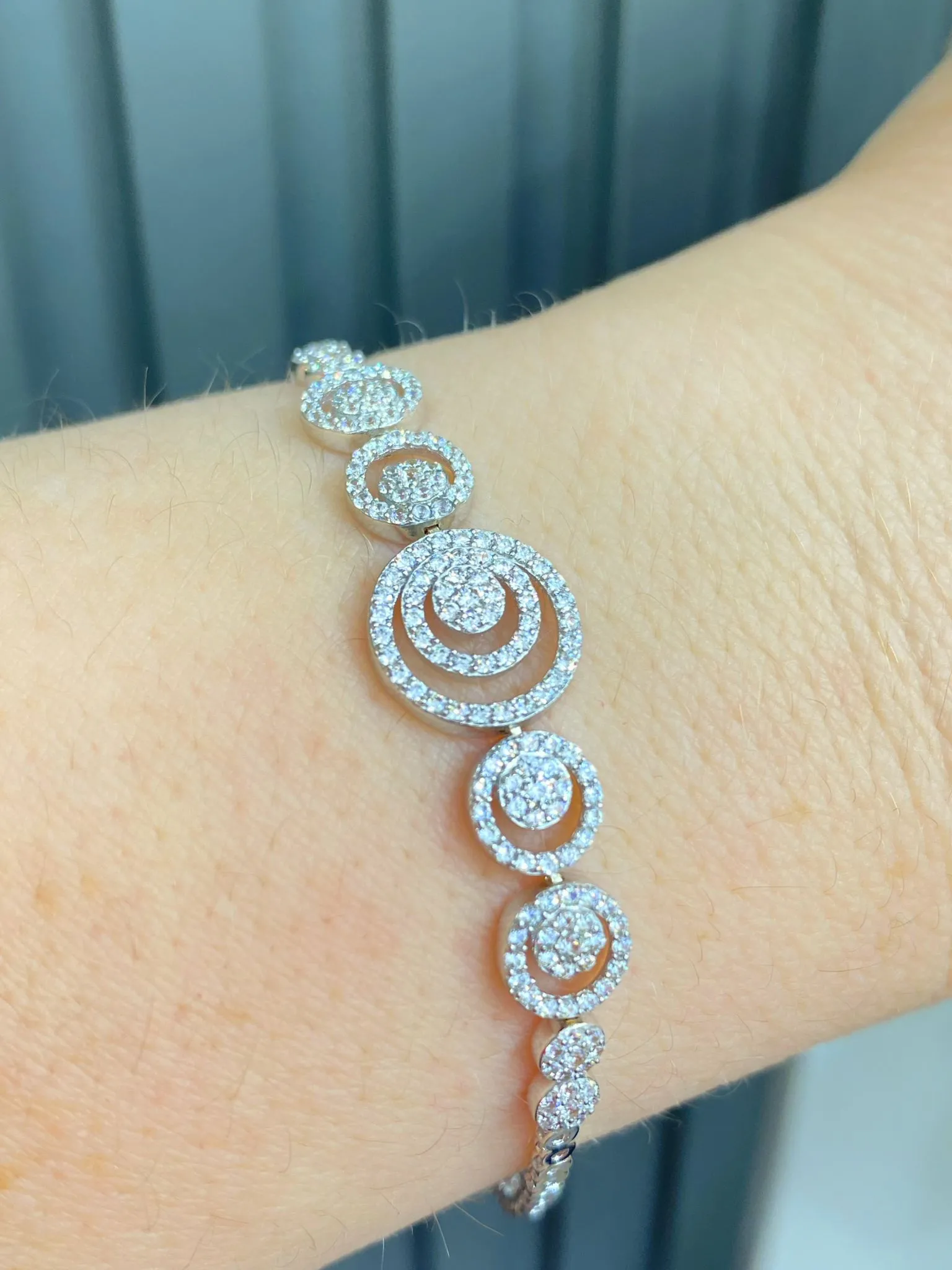 Sonsuzluk Halkası Model Bileklik