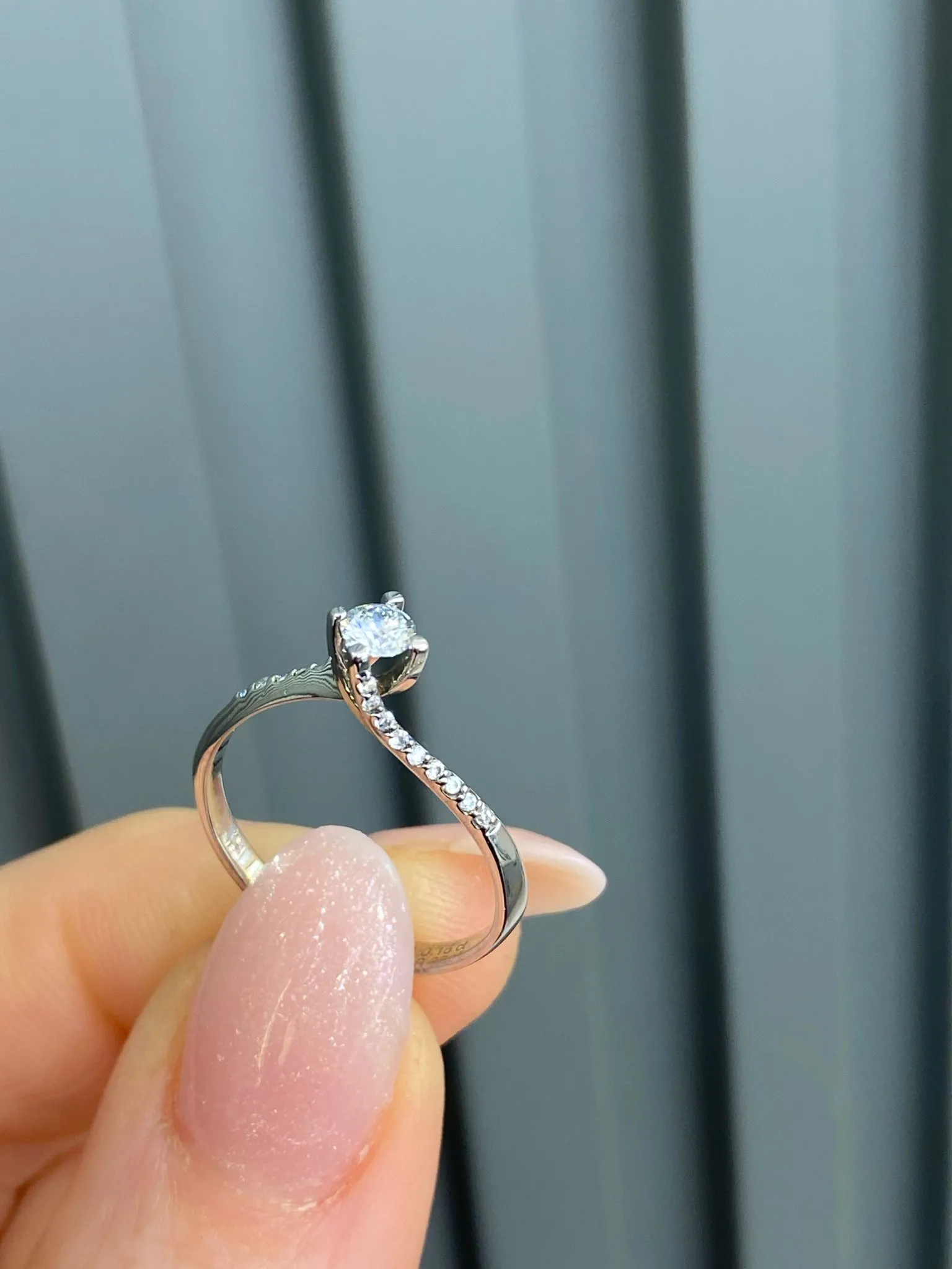 Pırlanta Tektaş Yüzük