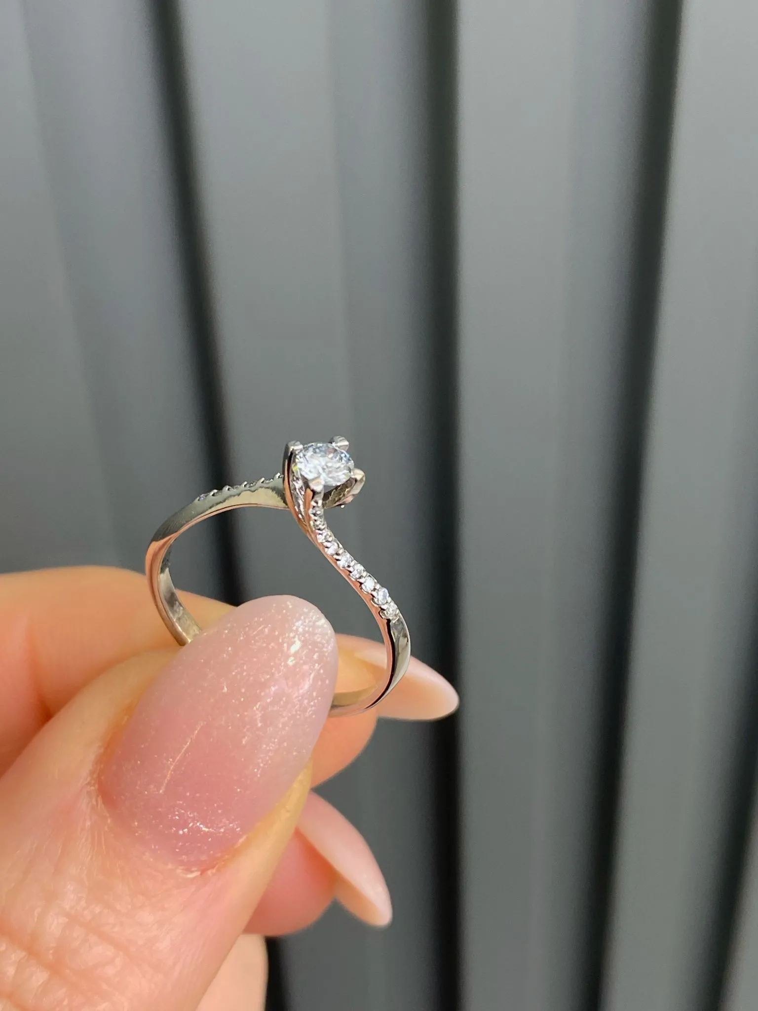 Pırlanta Tektaş Yüzük