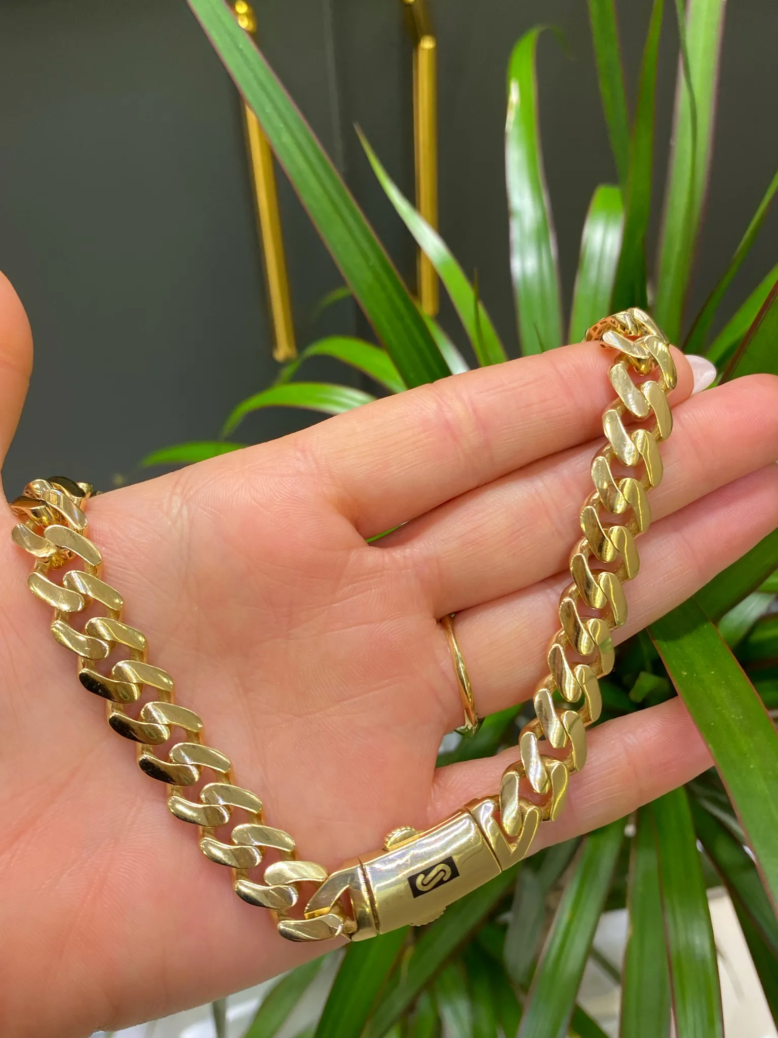 Favori Marka Gurmet Model Zincir