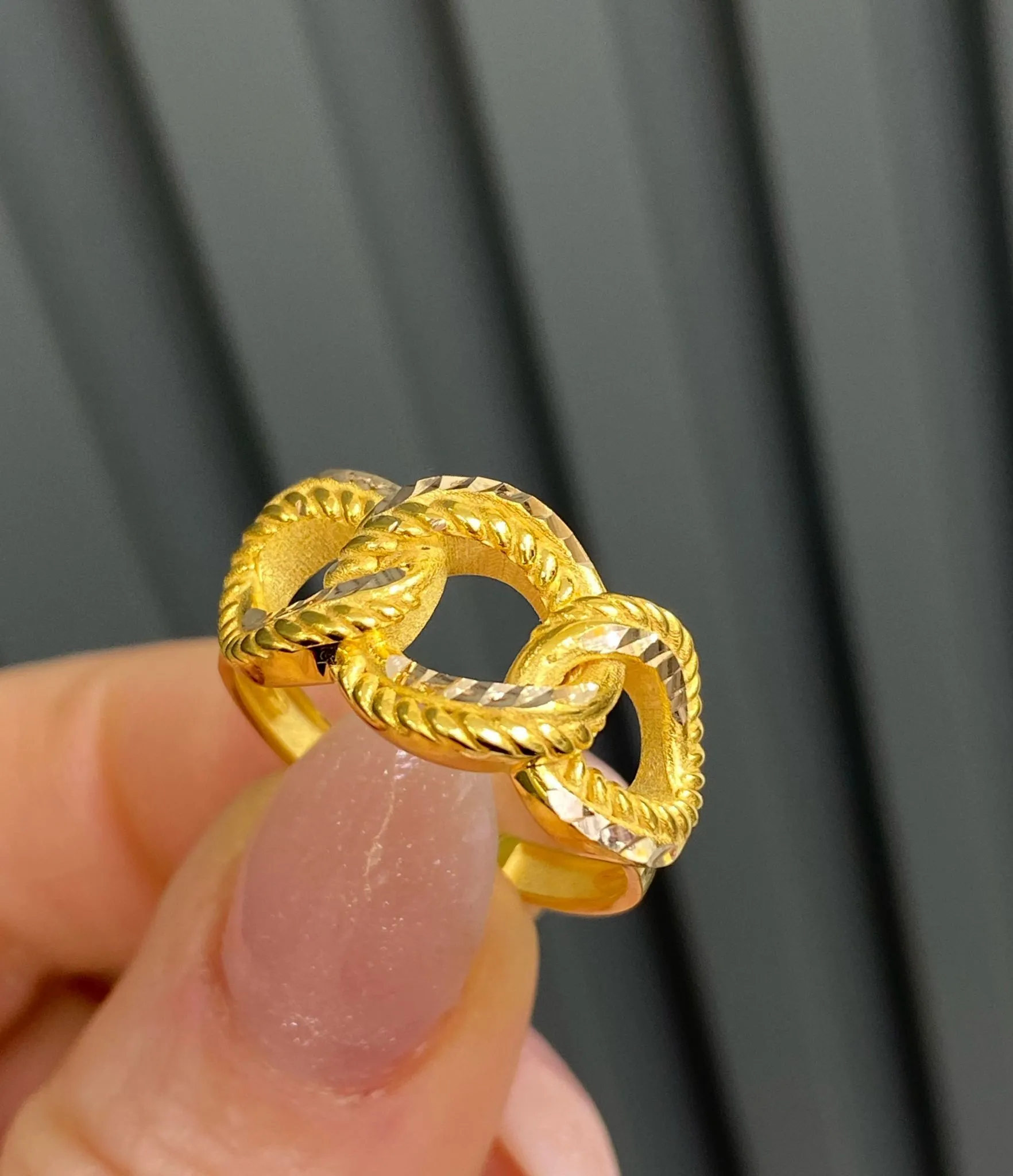 Favori Marka Samanyolu Model Yüzük