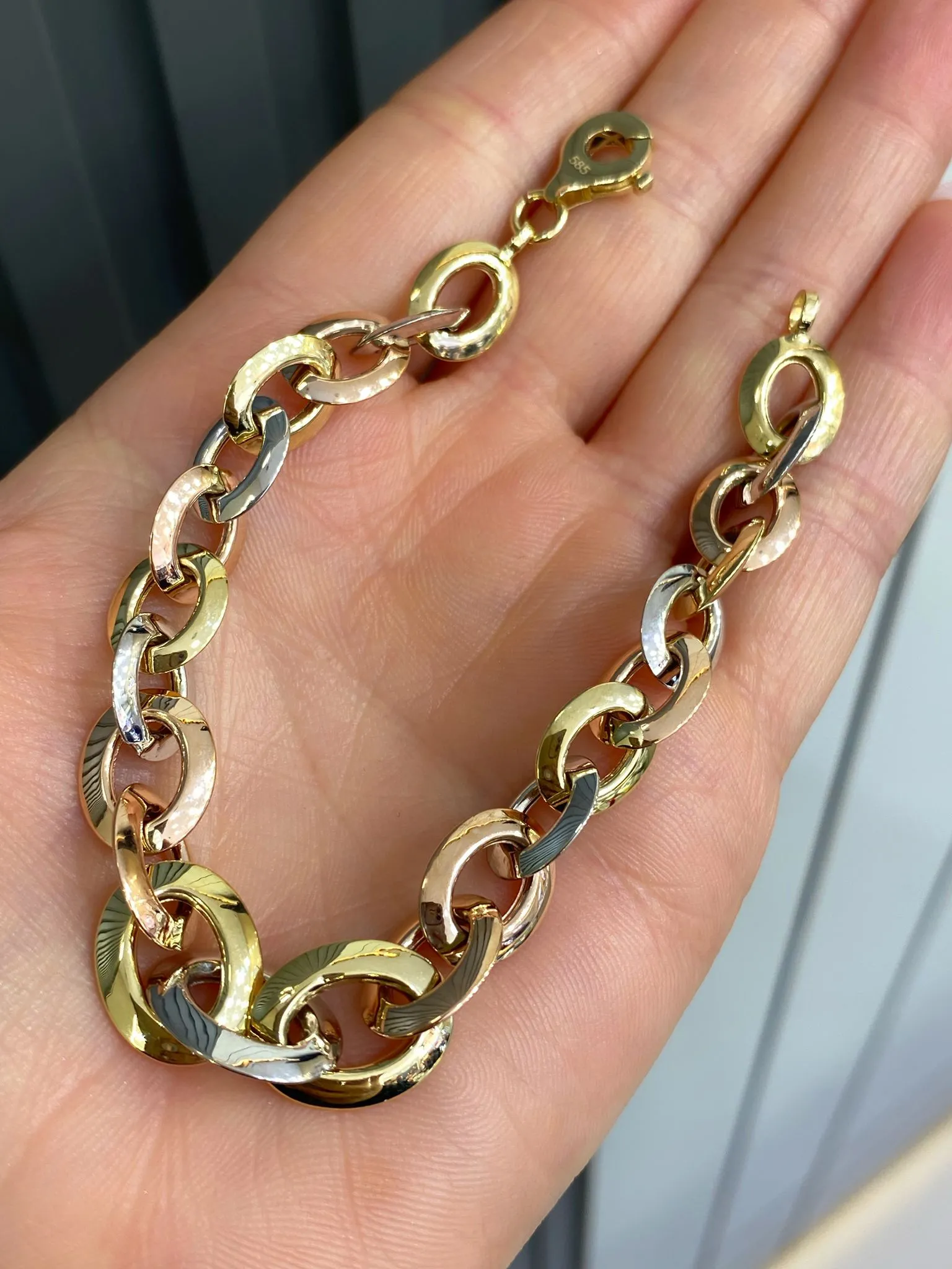 Favori Marka Üç Renk İtalyan Model Bileklik