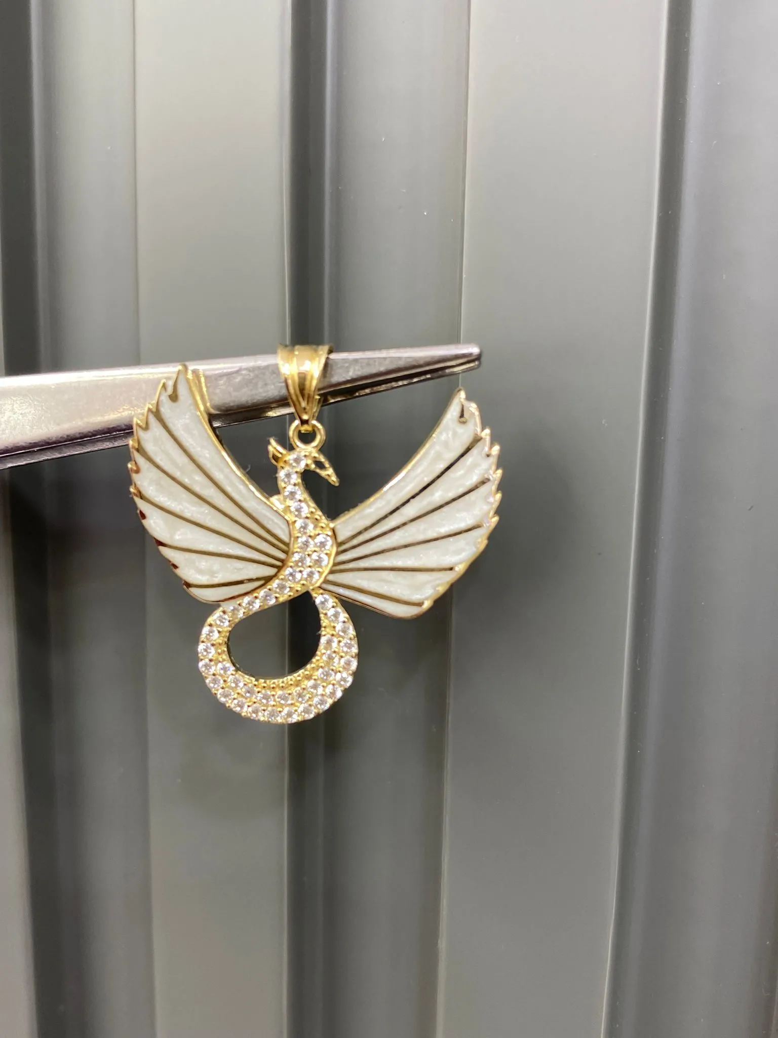 Favori Marka Beyaz Mineli Anka Kuşu Model Uç