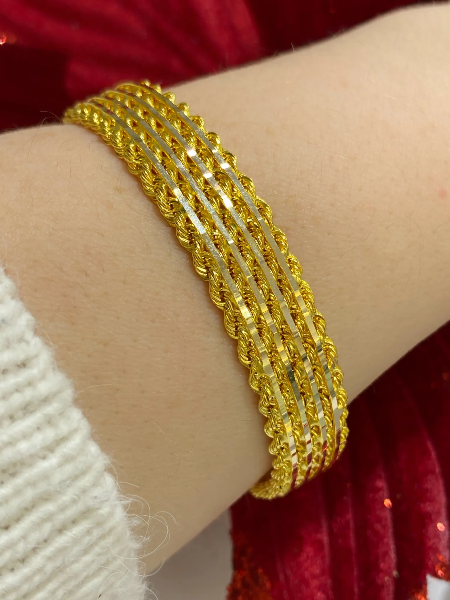 Favori Marka Desenli Kelepçe