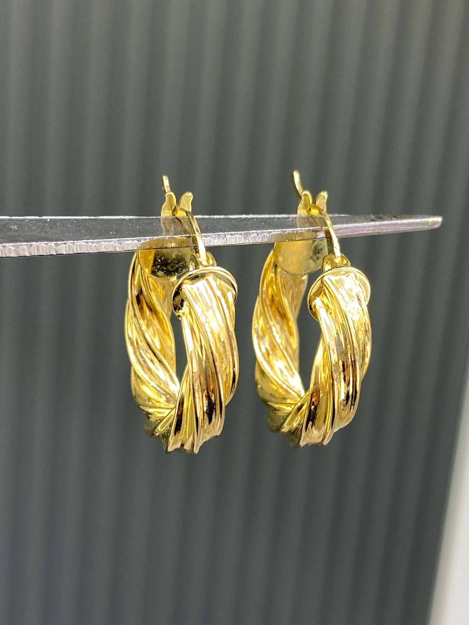 Favori Model Halka Model Küpe