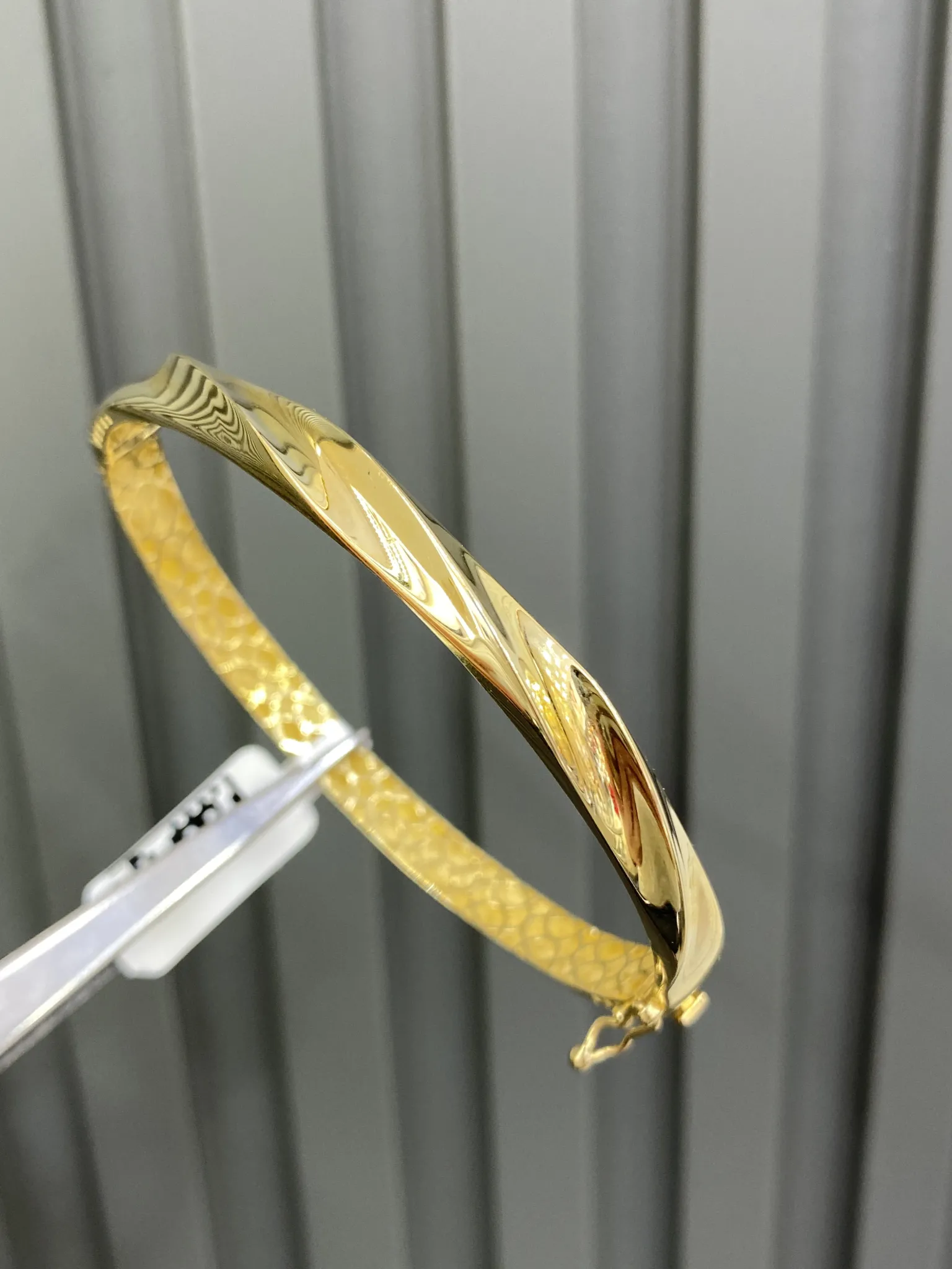 Favori Marka İtalyan Model Kelepçe