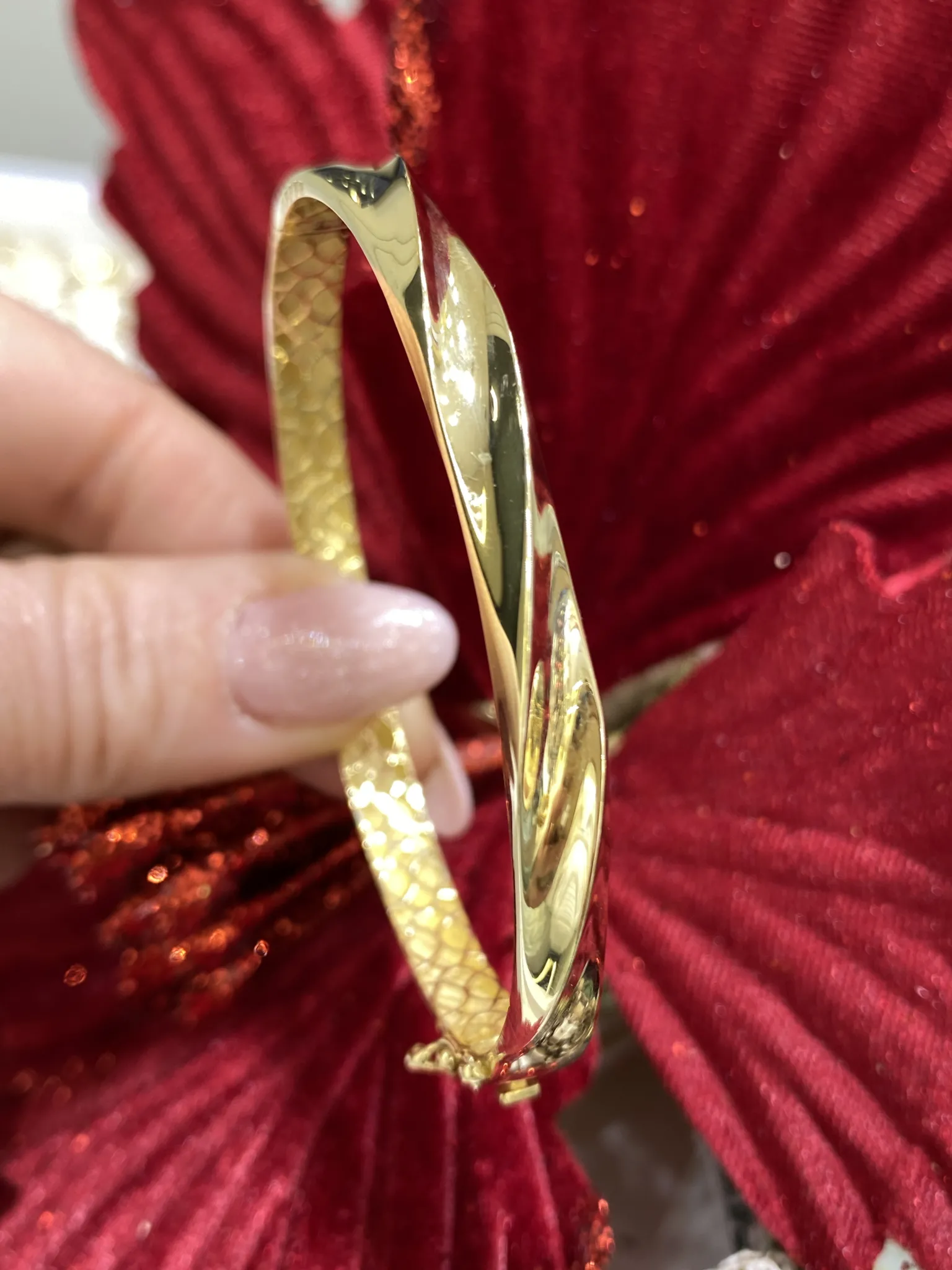 Favori Marka İtalyan Model Kelepçe