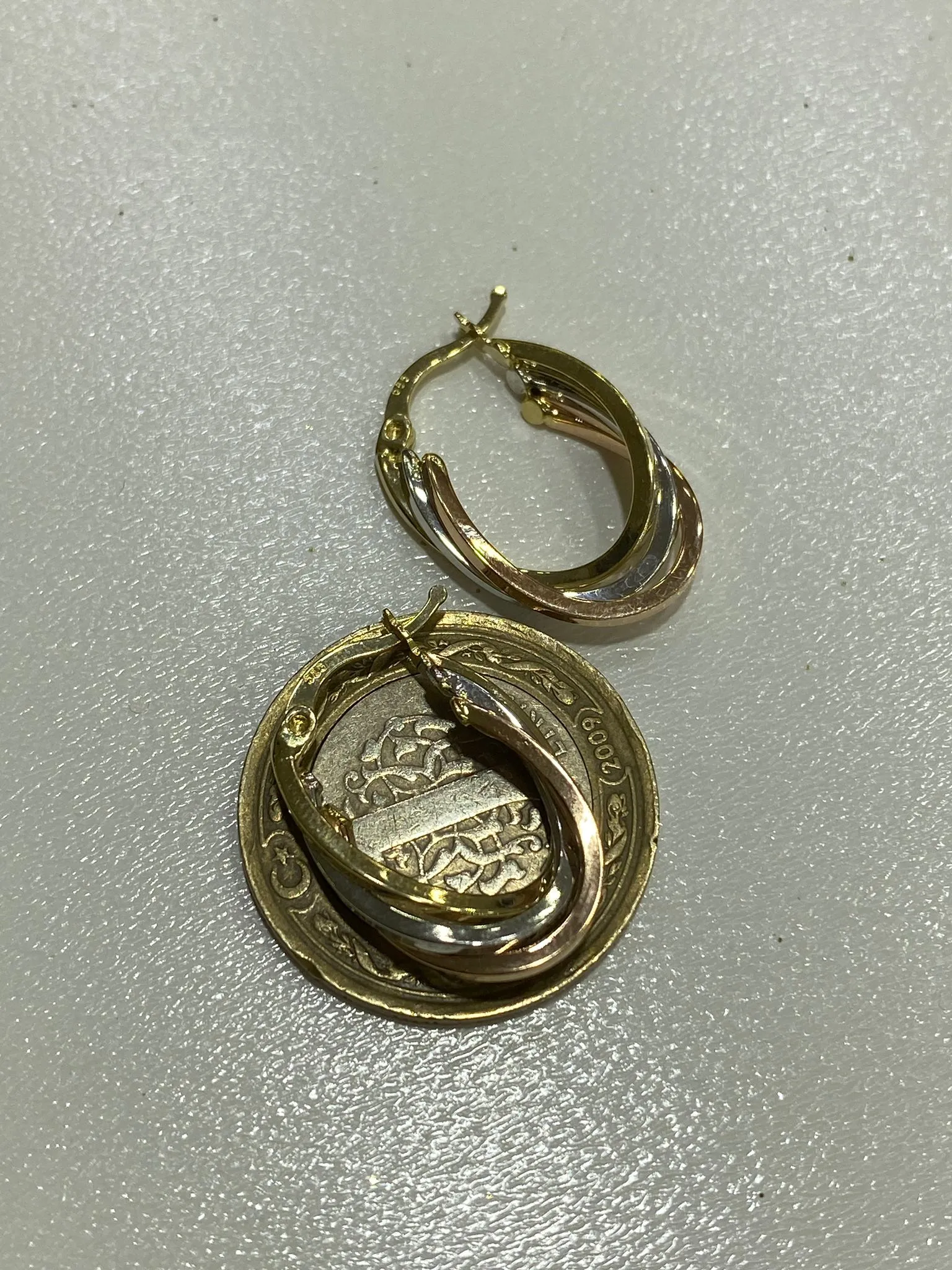 Favori Marka Üç Renk Halka Küpe