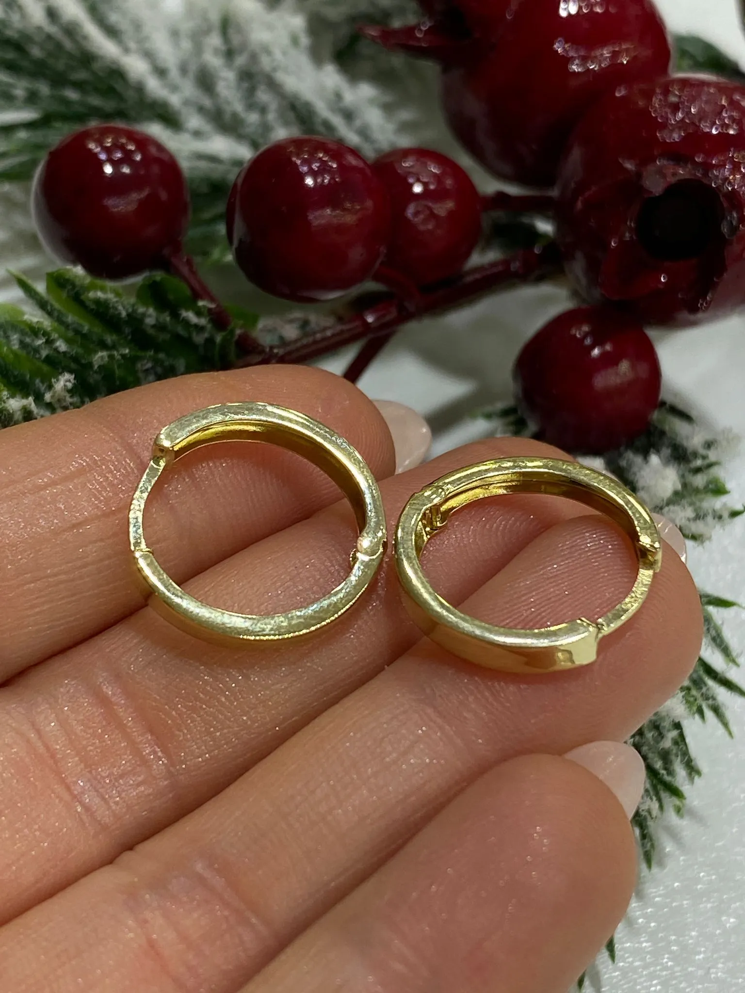 Favori Marka Halka Model Küpe