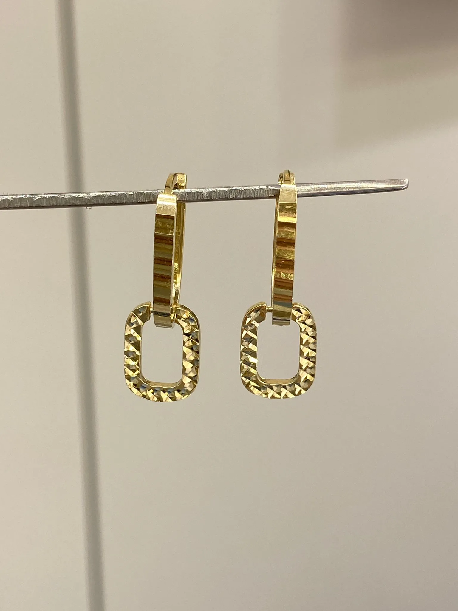 Favori Marka İtalyan Model Küpe