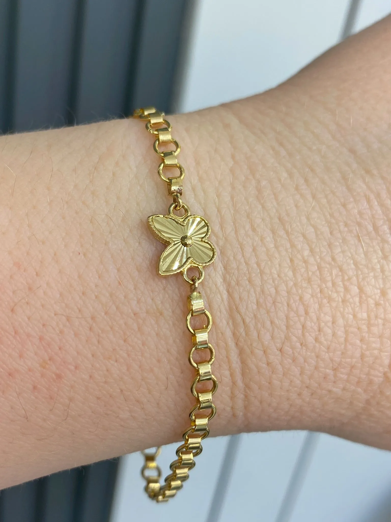 Favori Marka Kelebek Model Bileklik