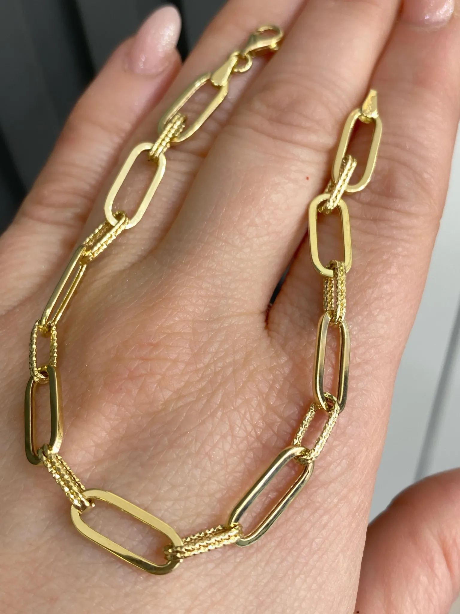 Favori Marka Ataç Model Bileklik