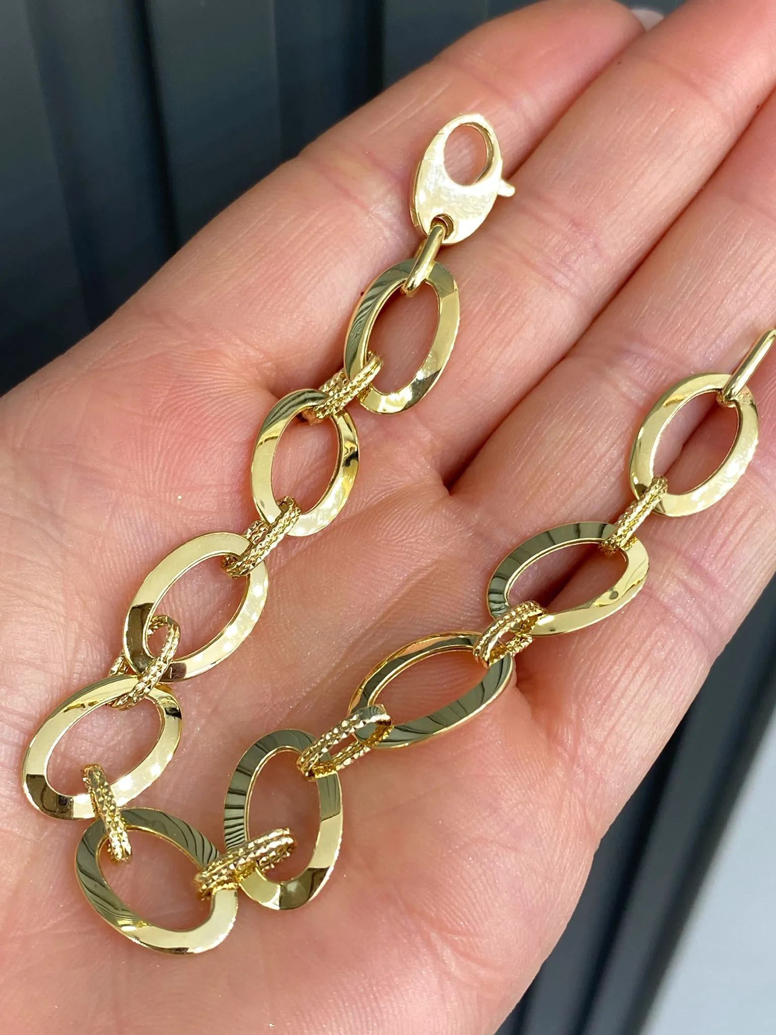 Favori Marka Hallow Model Bileklik