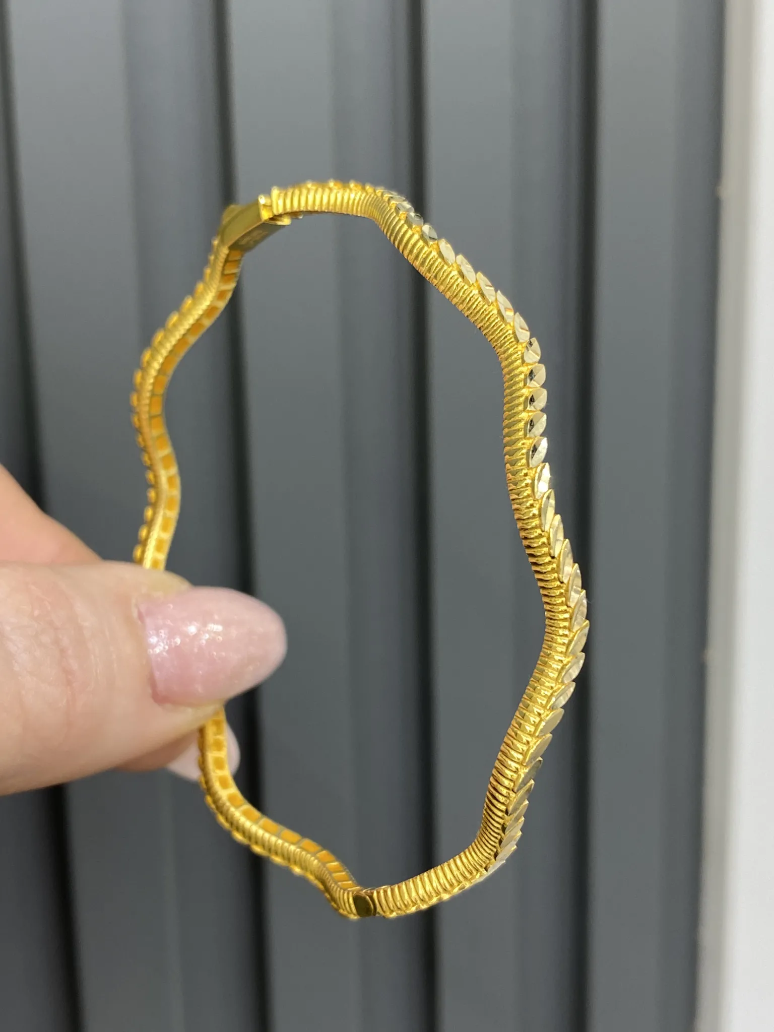 Favori Marka Zigzag Model Kelepçe