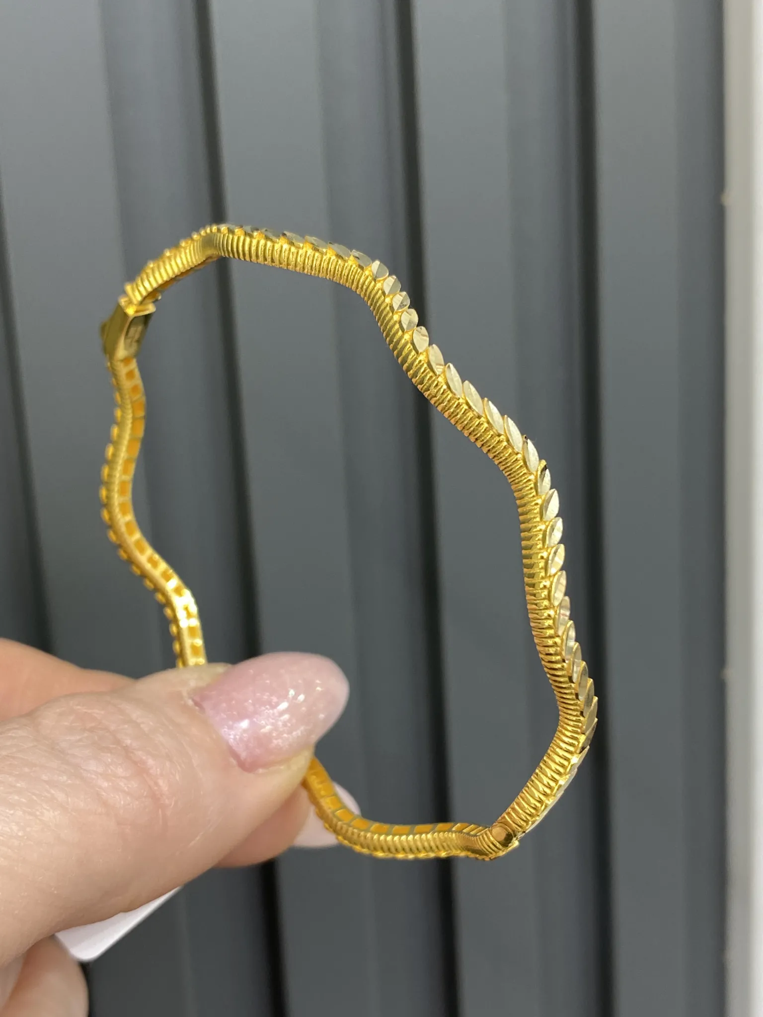 Favori Marka Zigzag Model Kelepçe