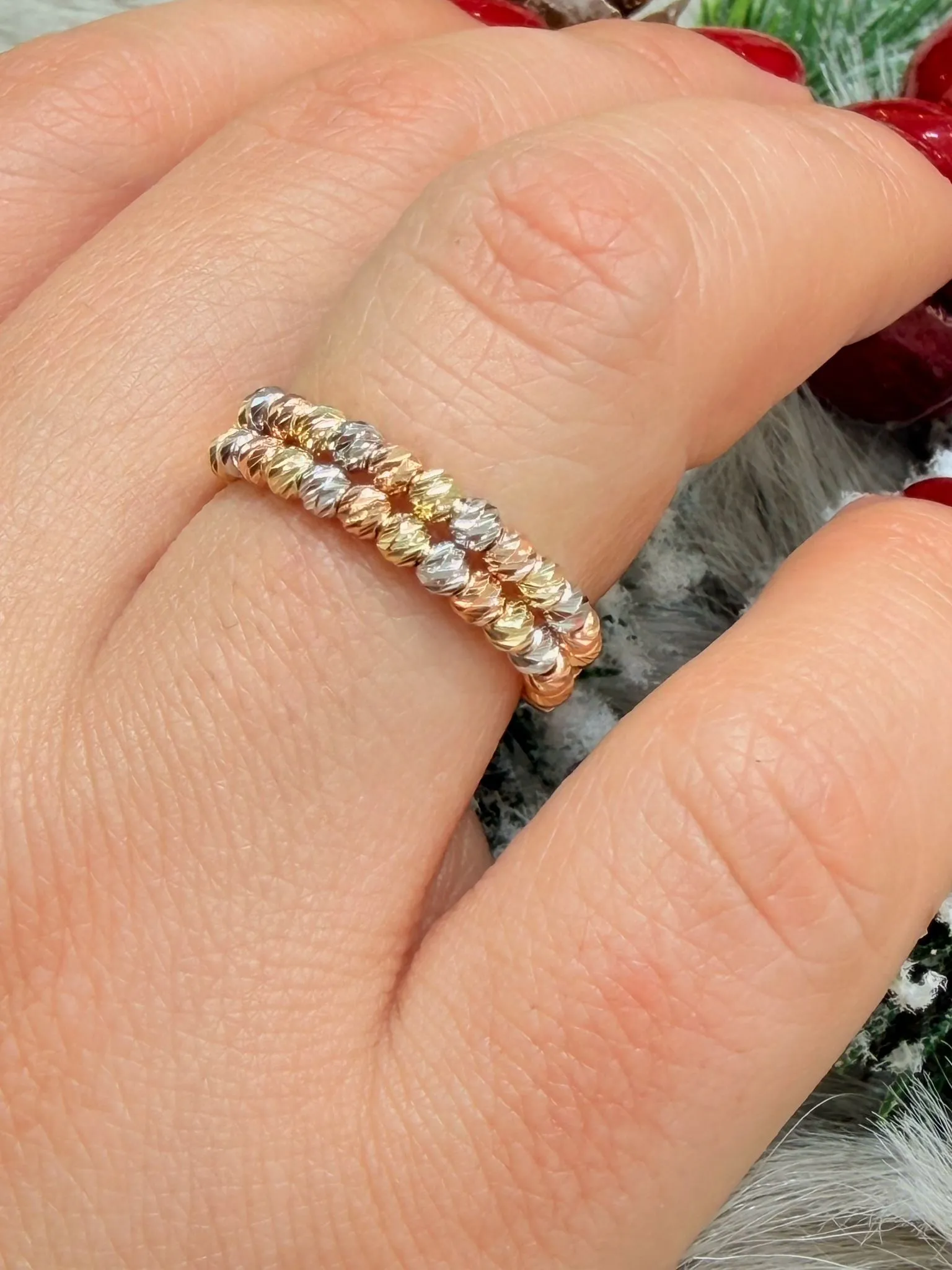 Favori Marka Üç Renk Dorikalı Model Yüzük