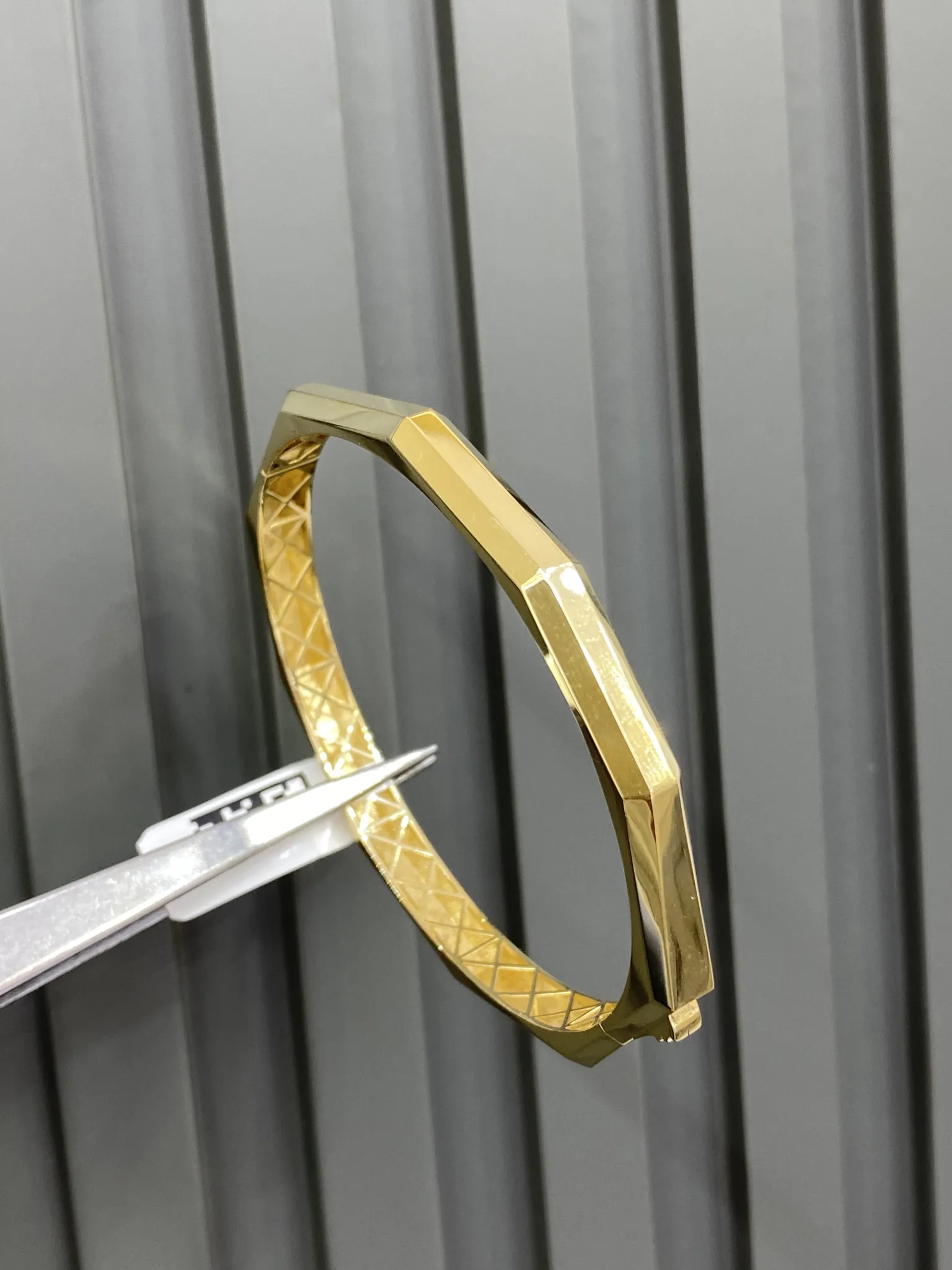 Favori Marka İtalyan Model Kelepçe 