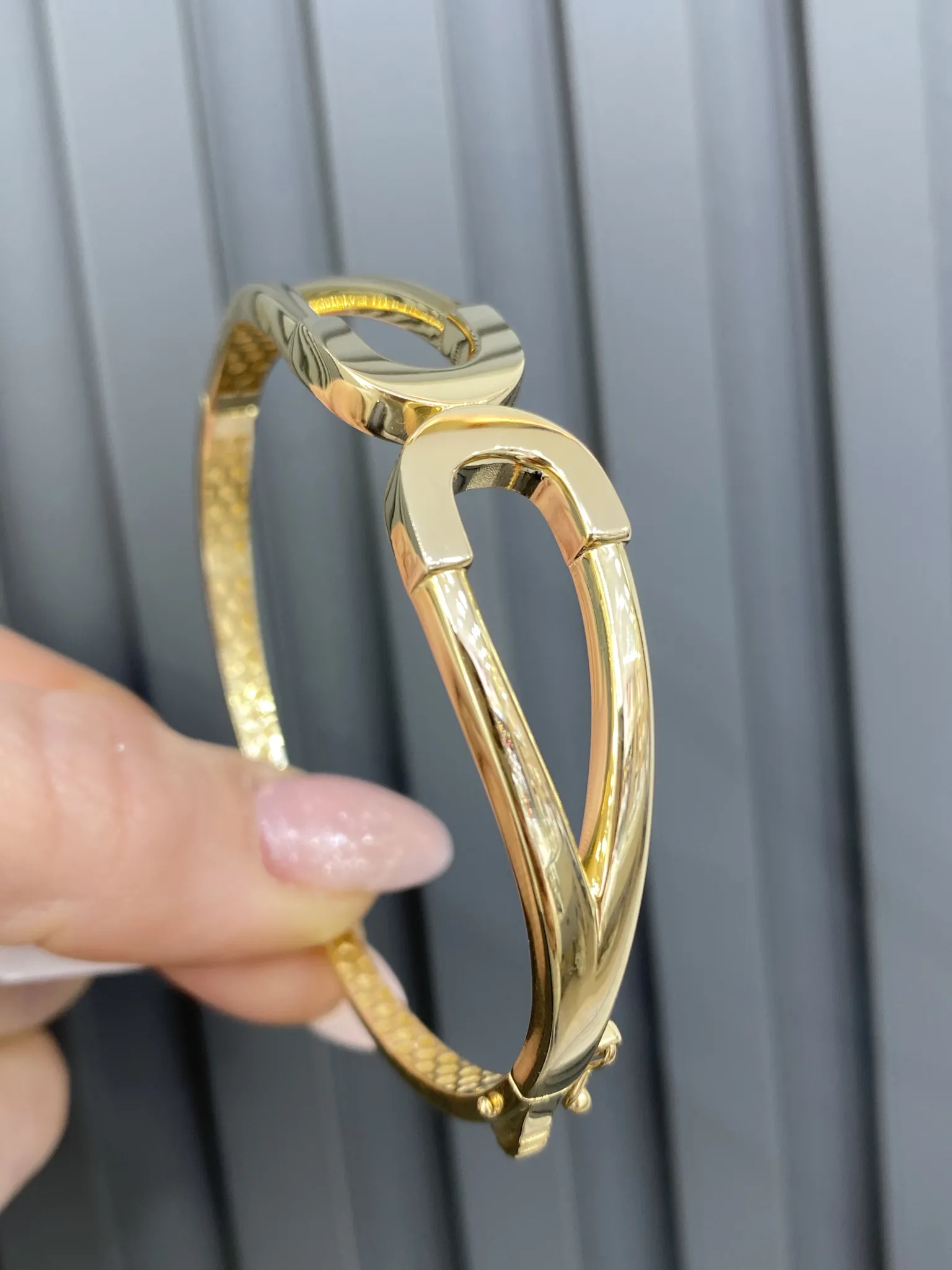 Favori Marka İtalyan Model Kelepçe 