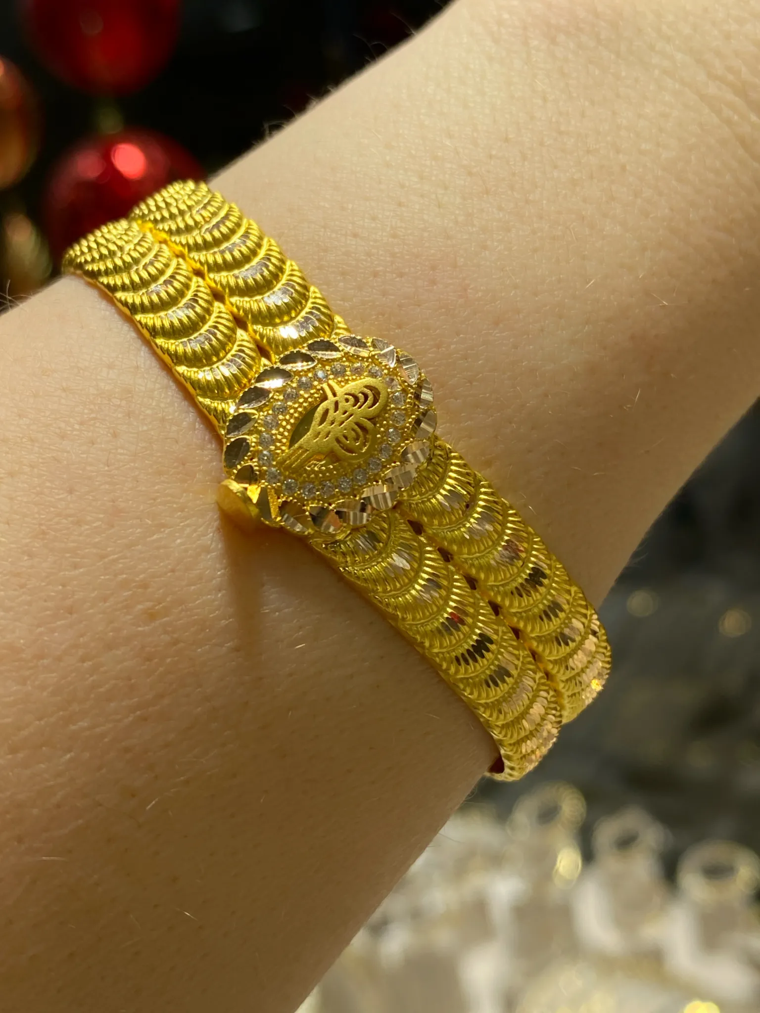 Favori Marka Tuğralı Sarı Kelepçe