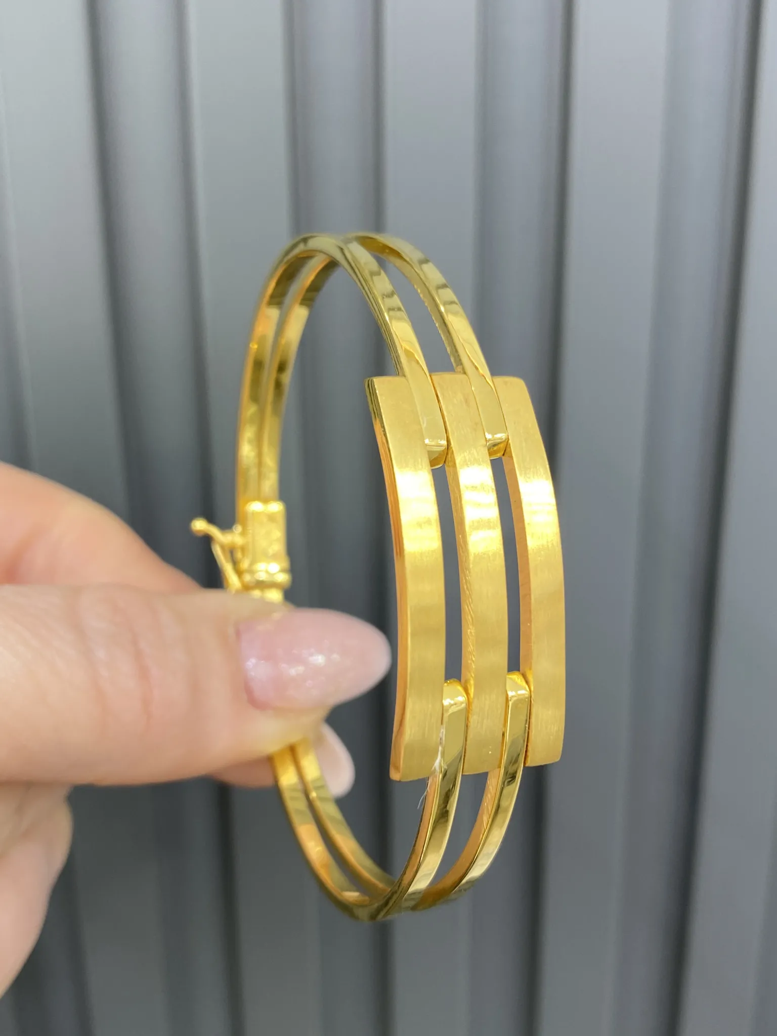 Favori Marka Kaburga Model Kelepçe