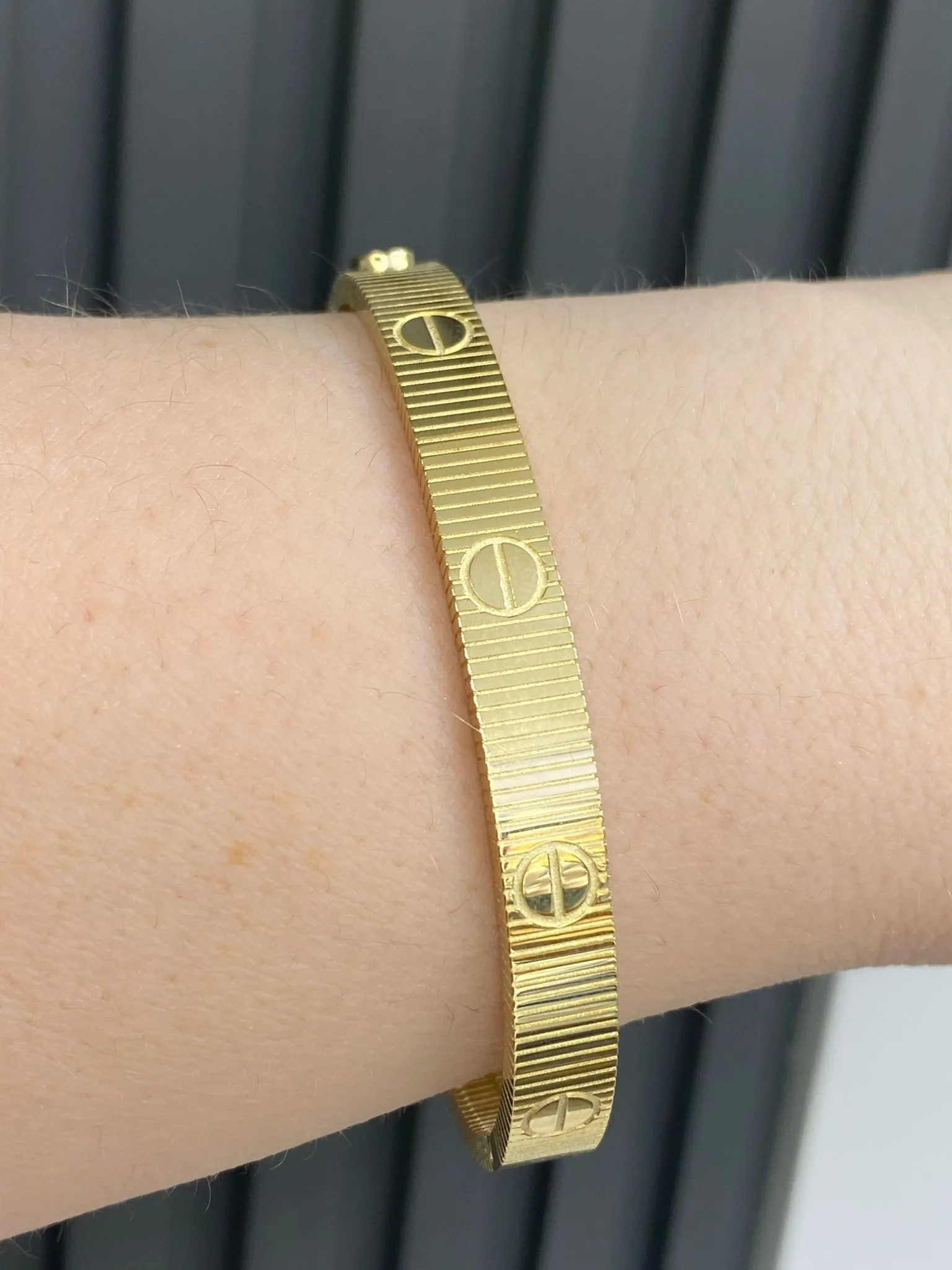 Favori Marka İtlayan Model Kelepçe 