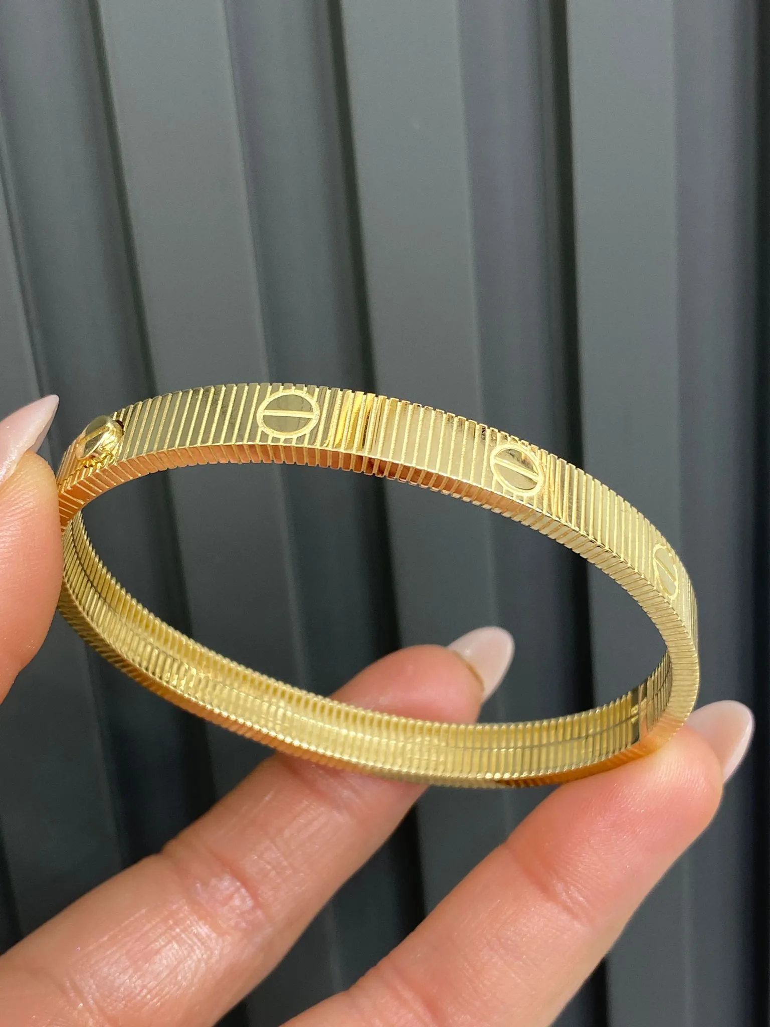 Favori Marka İtlayan Model Kelepçe 