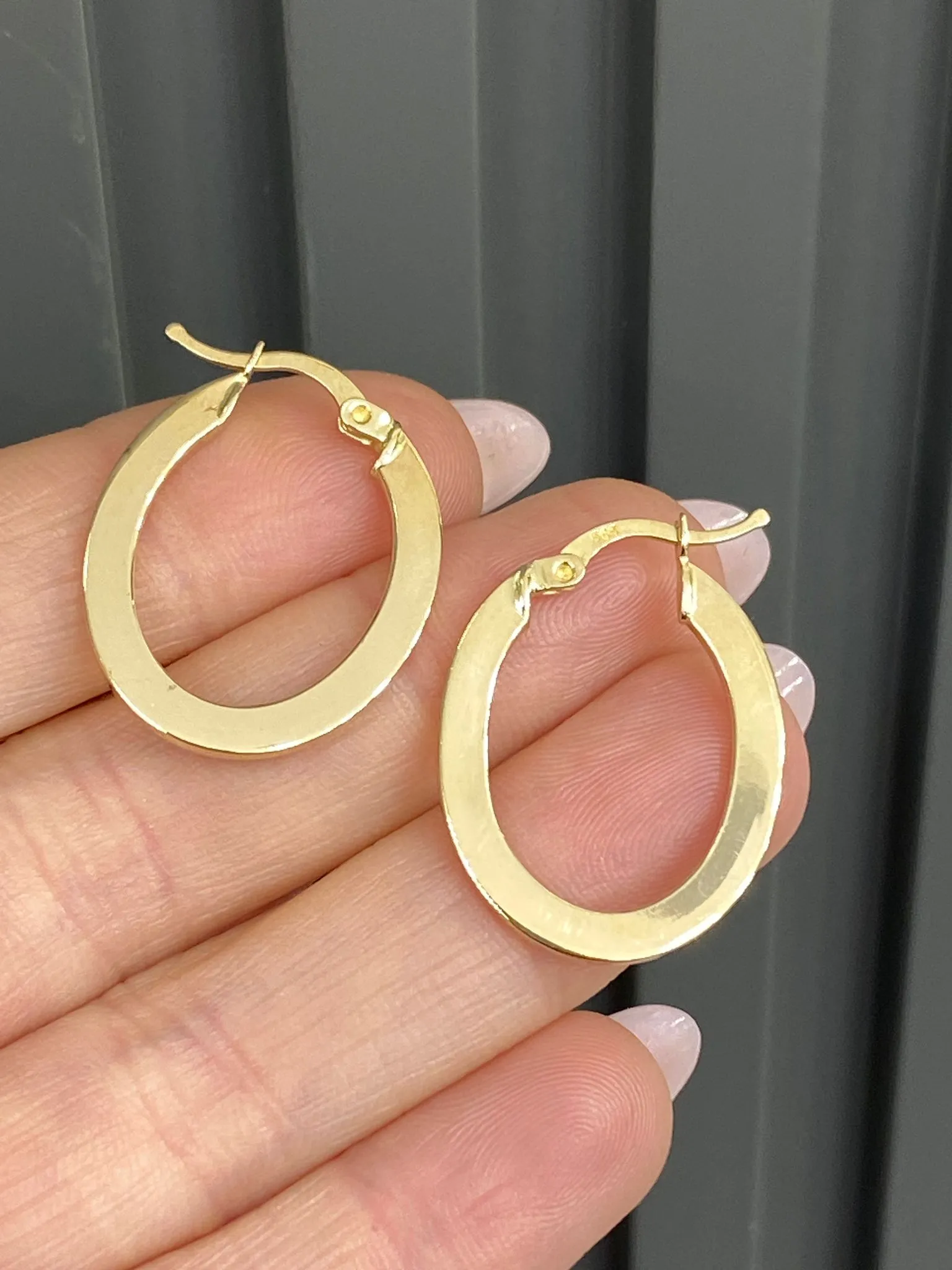 Favori Marka Büyük Boy Halka Model Küpe