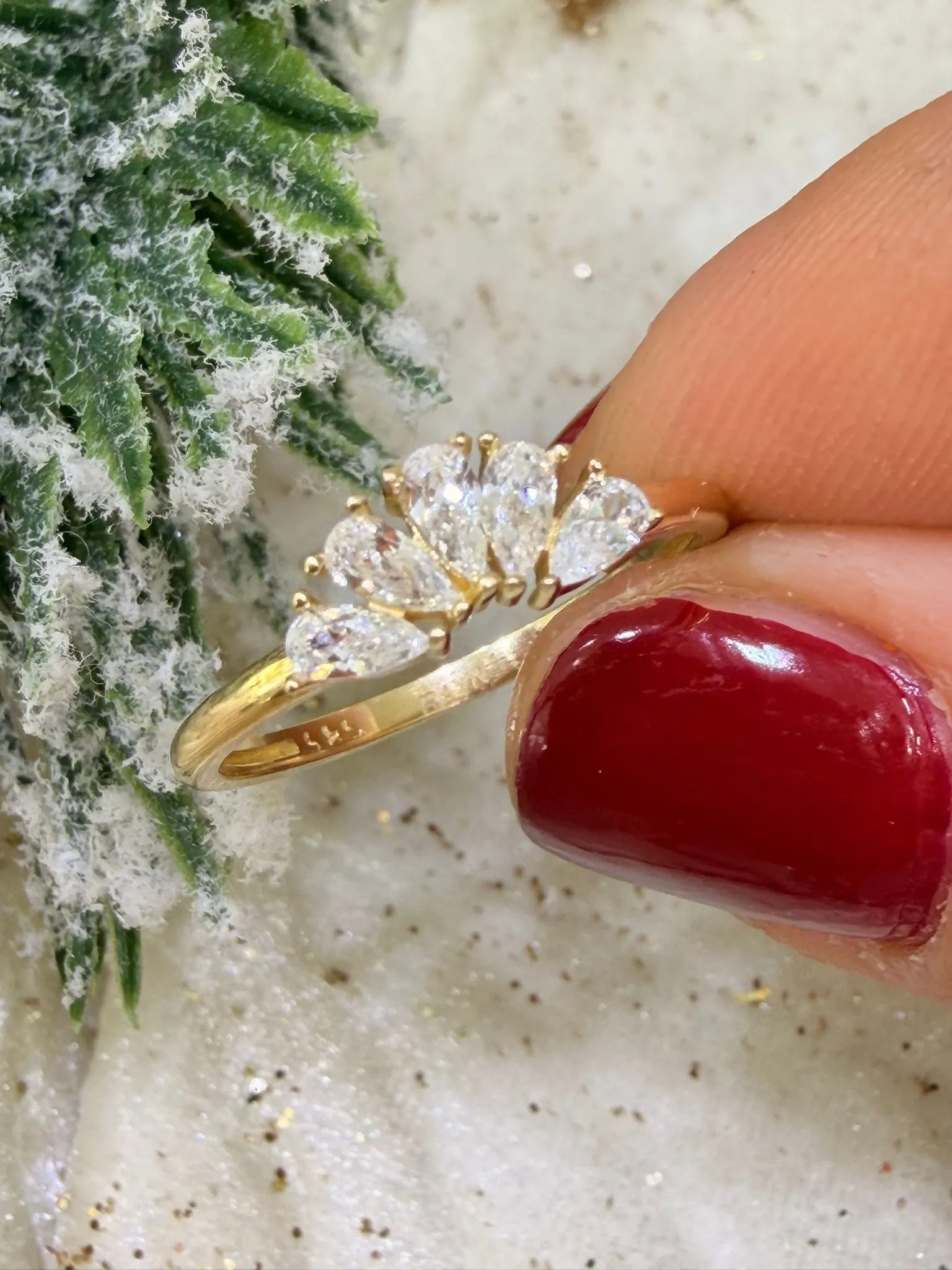 Favori Marka Minimal Model Yüzük