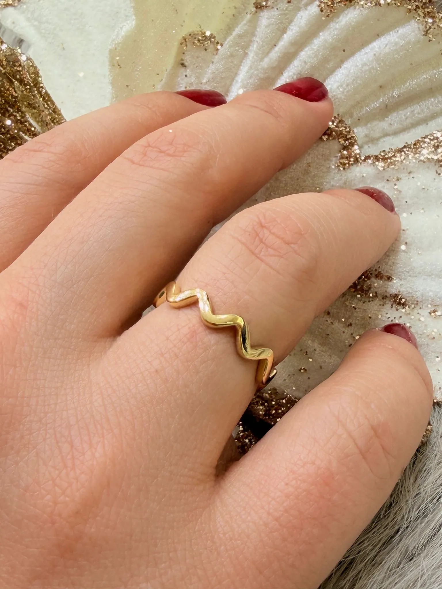 Favori Marka Minimal Model Yüzük