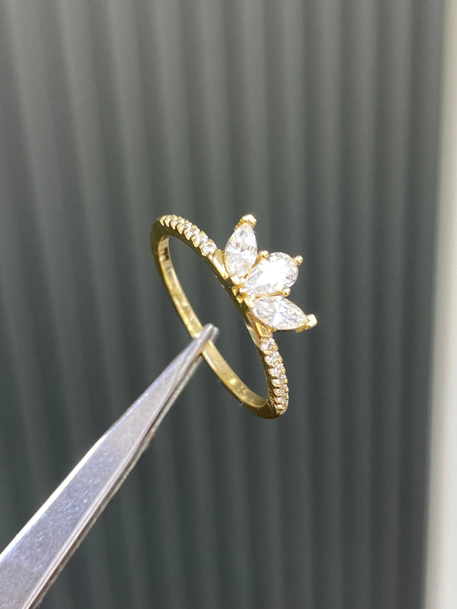 Favori Marka Minimal Model Yüzük