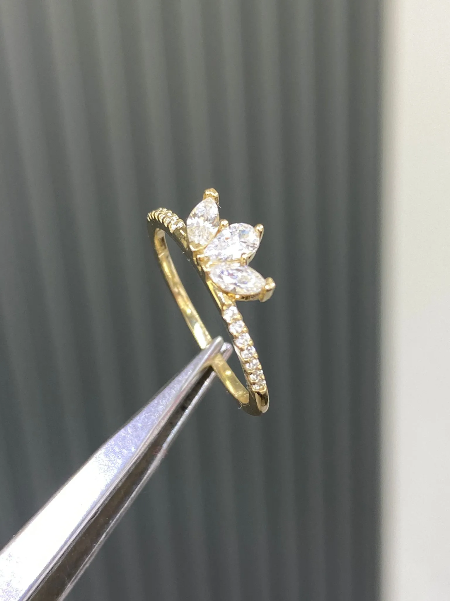 Favori Marka Minimal Model Yüzük