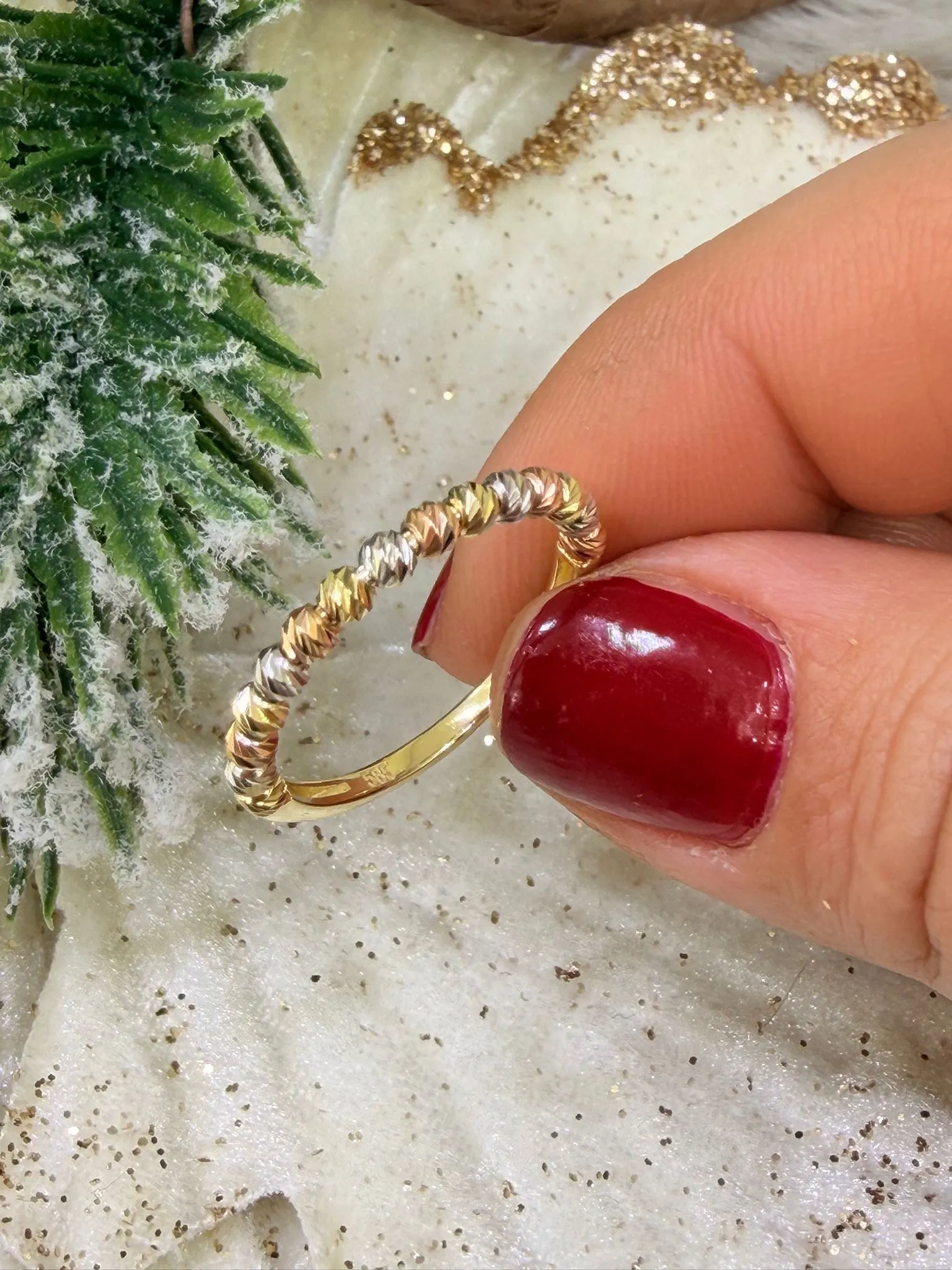 Favori Marka Üç Renk Dorikalı Model Yüzük