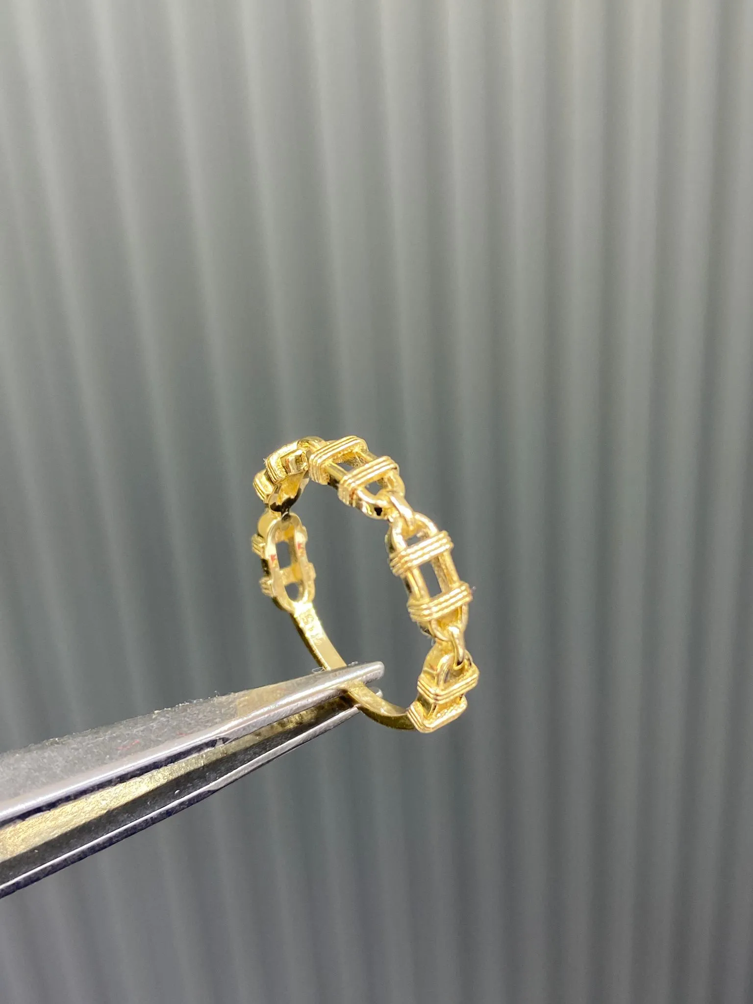 Favori Marka Minimal Model Yüzük