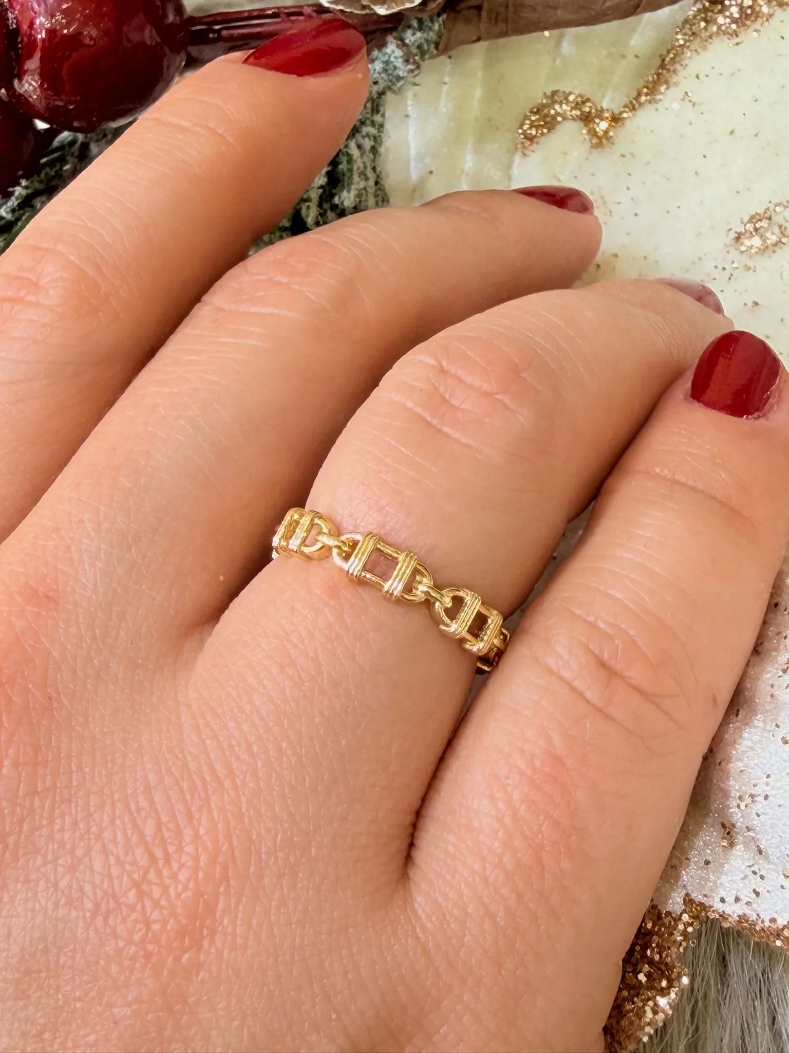 Favori Marka Minimal Model Yüzük