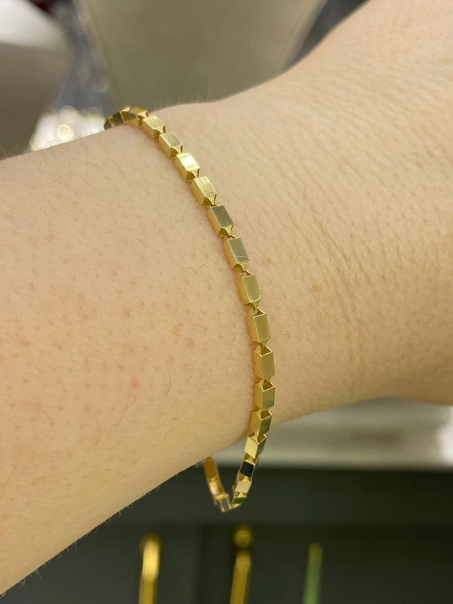 Favori Marka Kare Doç Model Bileklik