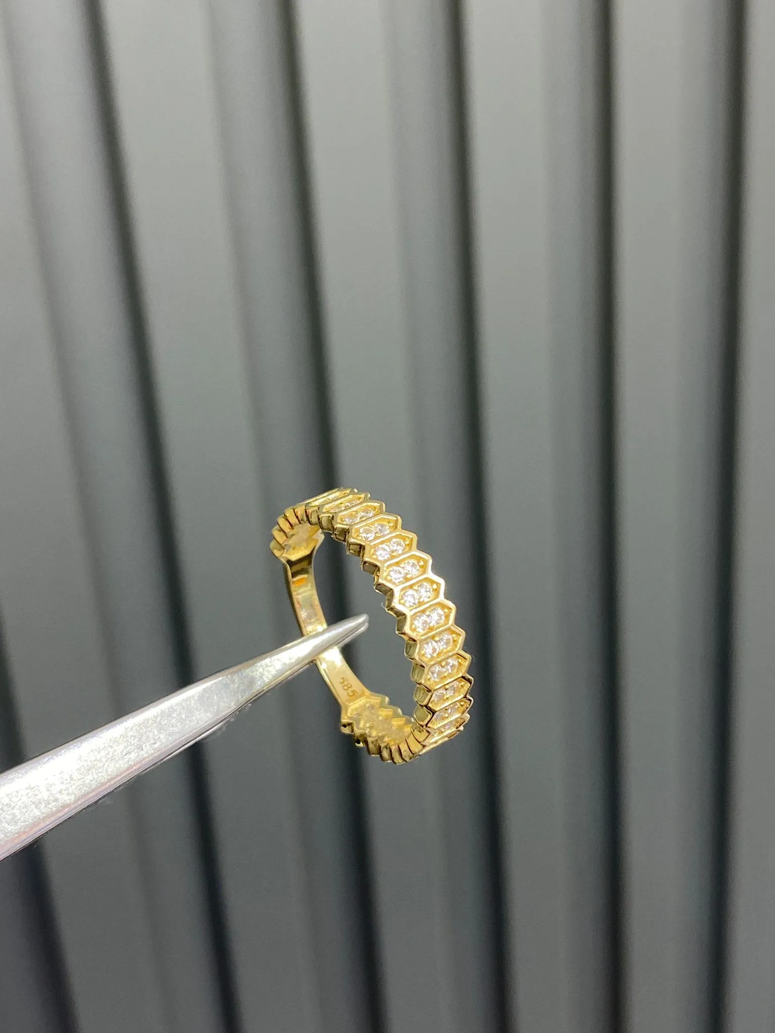 Favori Marka İtlayan Model Yüzük