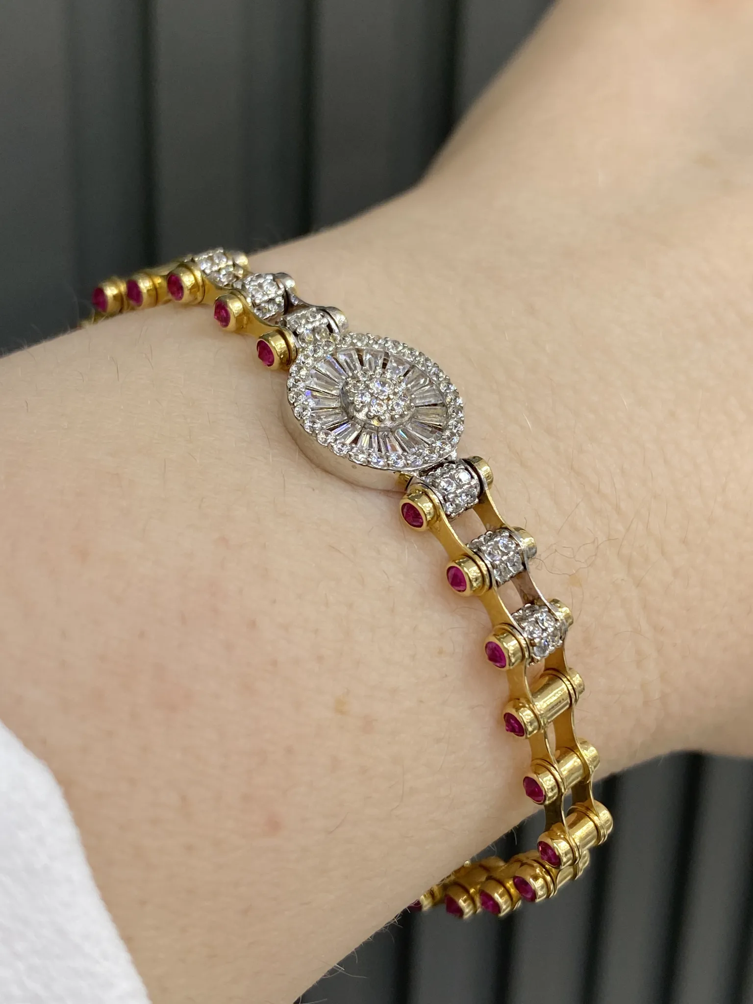 Favori Marka İtalyan Model Bileklik 