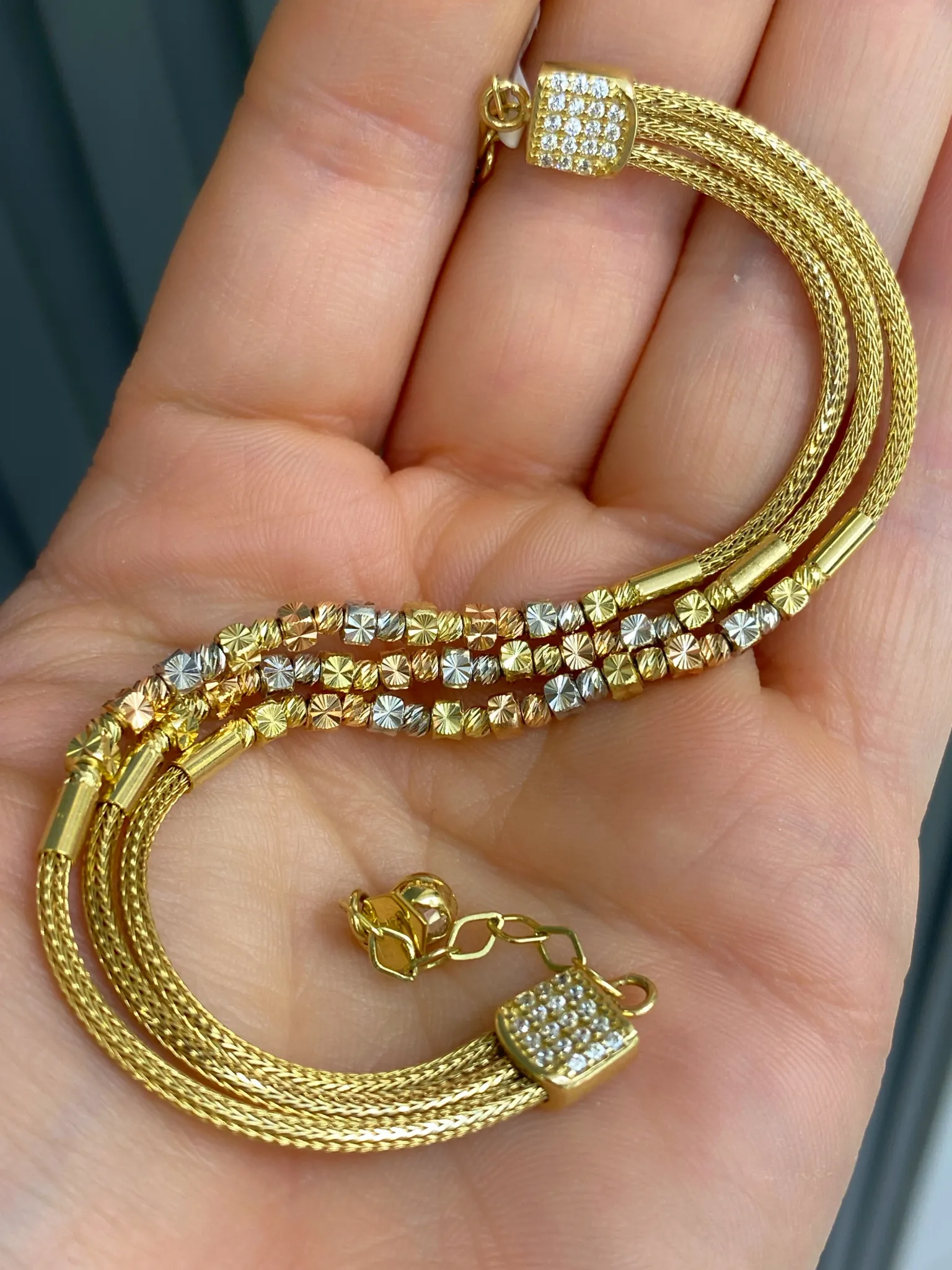 Favori Marka Dorikalı Bileklik