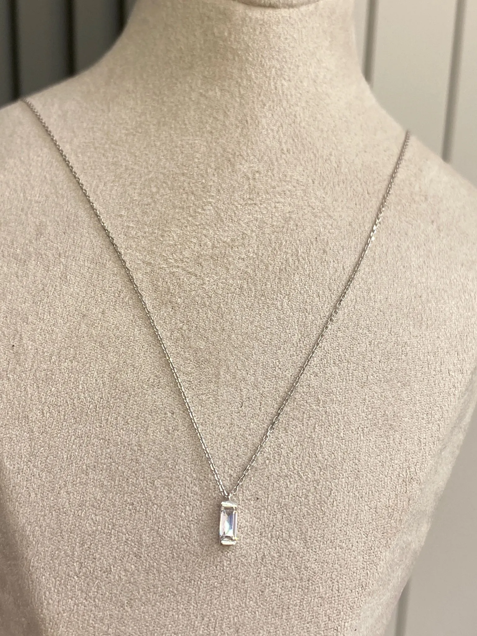 Favori Marka Baget Model Kolye